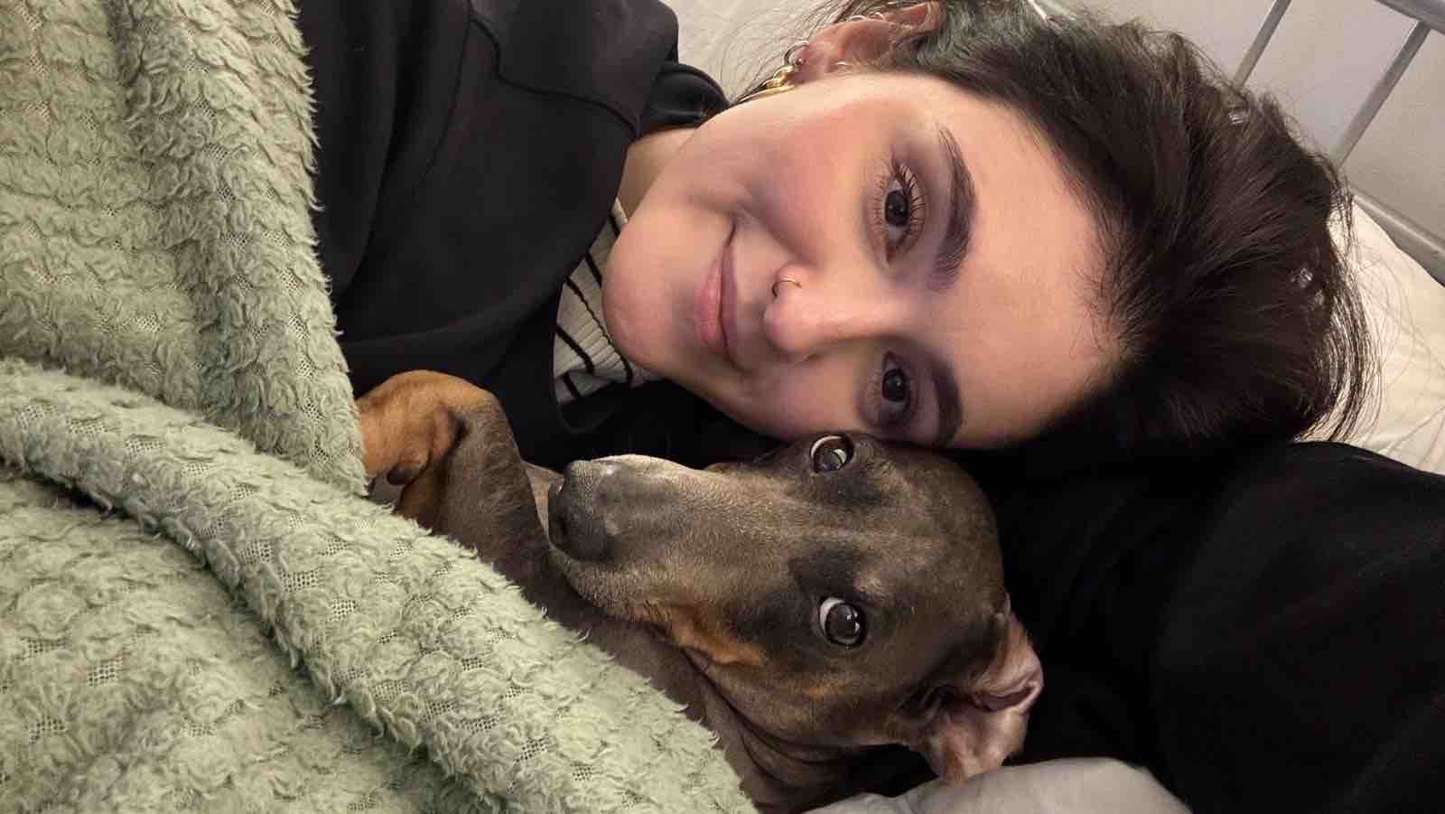 Help Katie Live photo