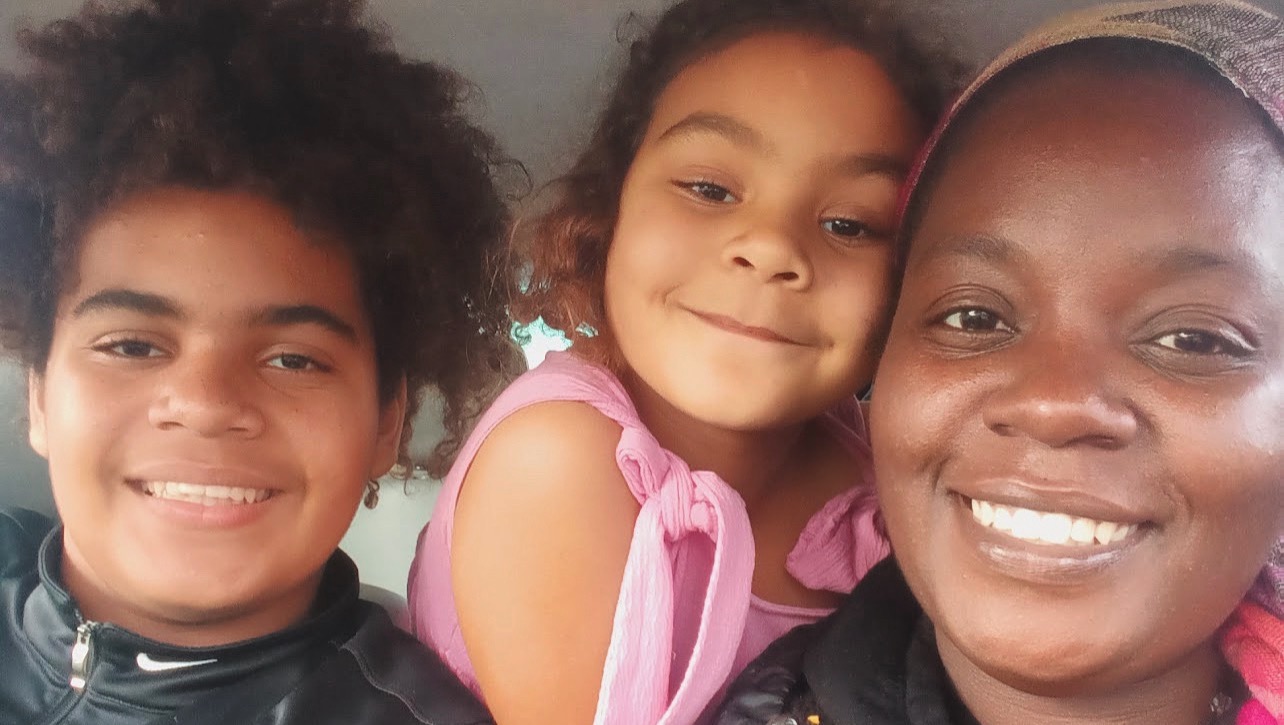 Bring Cassie and Her Kids Home for the Holidays photo