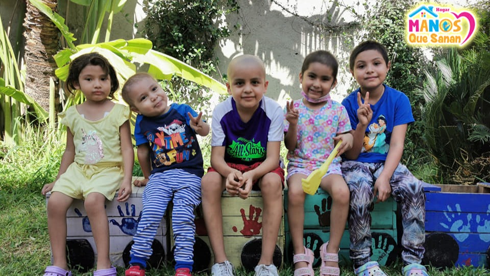 Albergue para Niños de México luchando contra el cáncer. photo