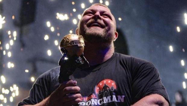 Help “The Hurrikane” Englands strongest man get Surgery photo