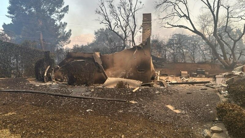 Please Help Support Kelly and Cheyenne after Eaton Wildfires pinned link photo