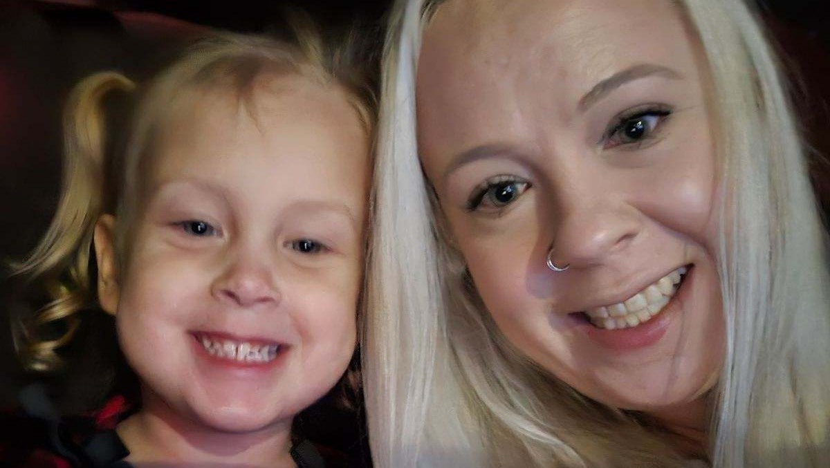 Brighten Sandra's Path to a Better Future photo