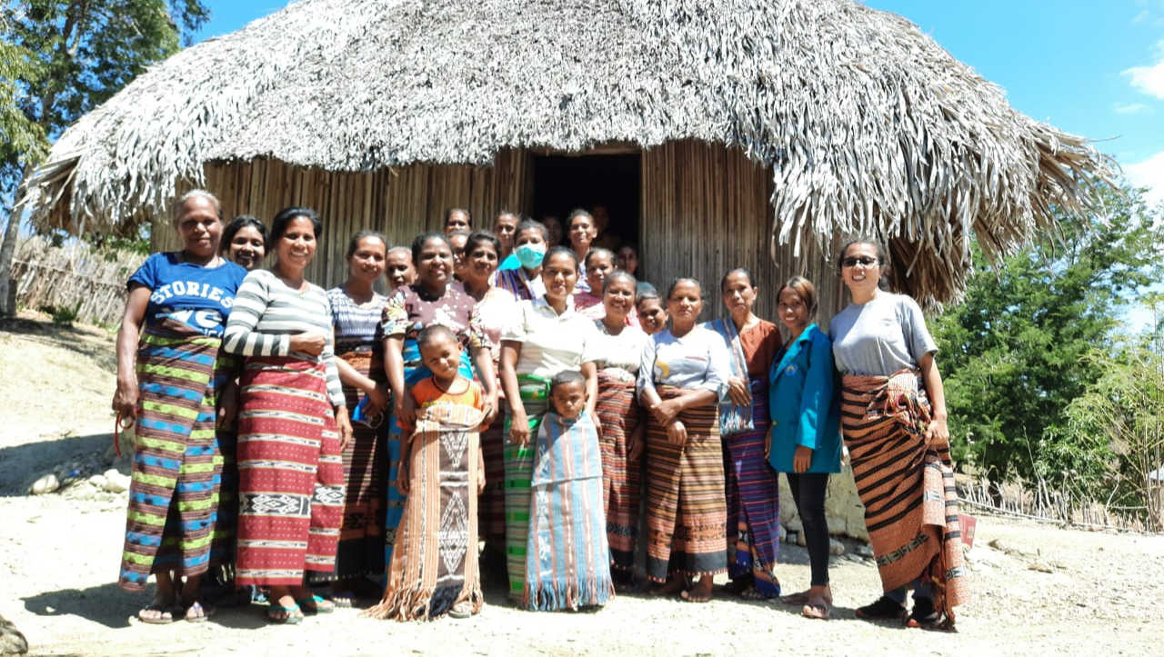 Support CCD-NL in Keeping Ikat Weaving Alive! photo