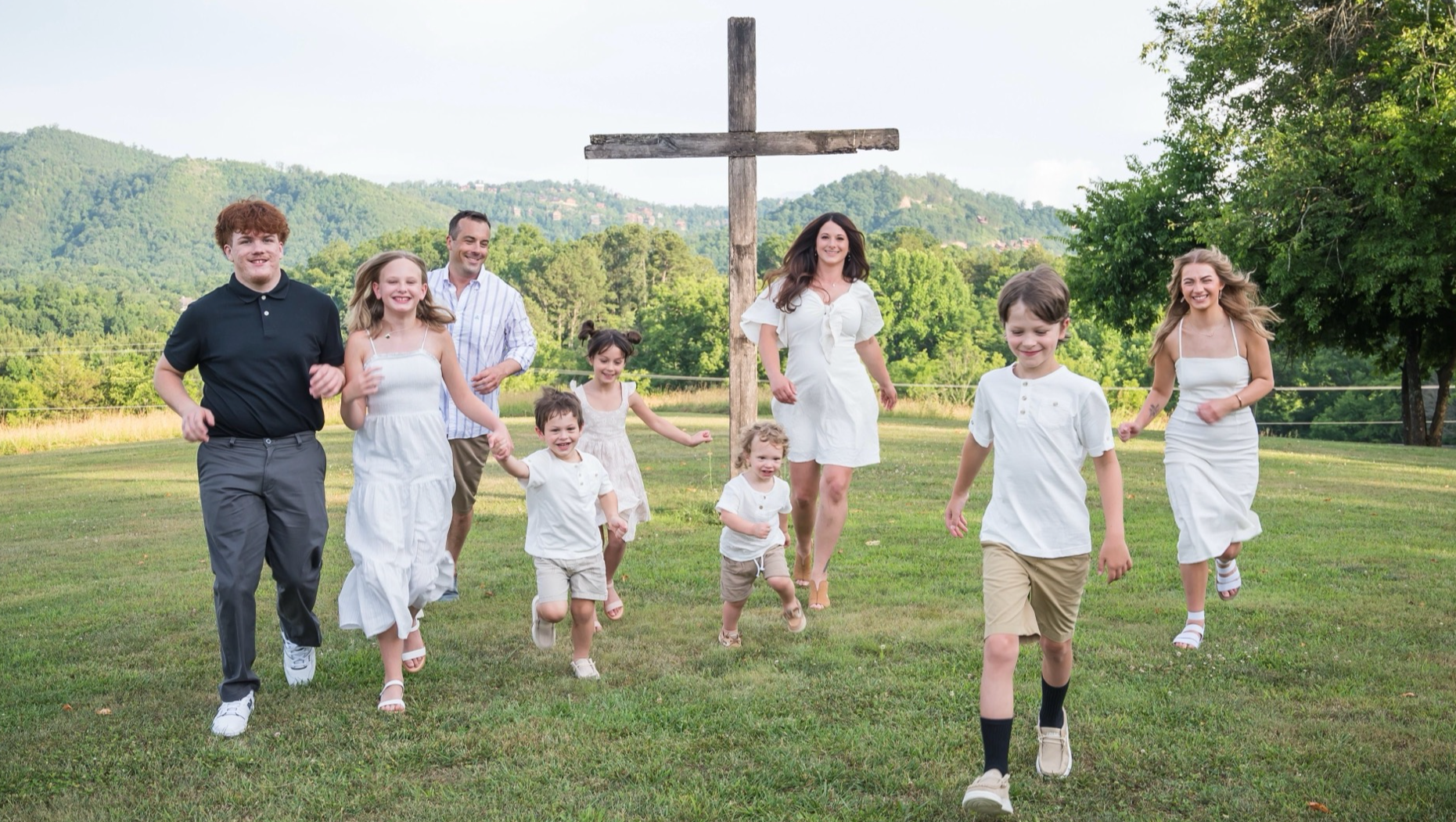This Country Singer'S Journey To Healing: Why They Cancelled Their Tour - 9m8zy2m