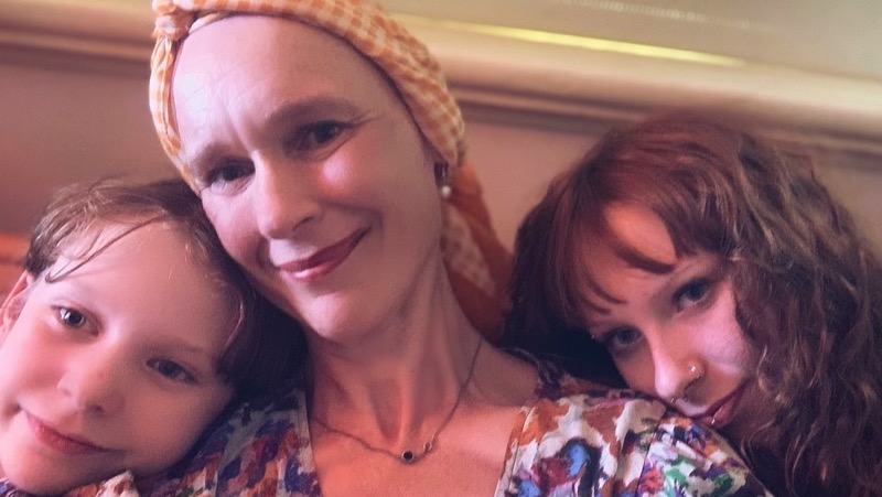 Support Abbey to fight against breast cancer photo