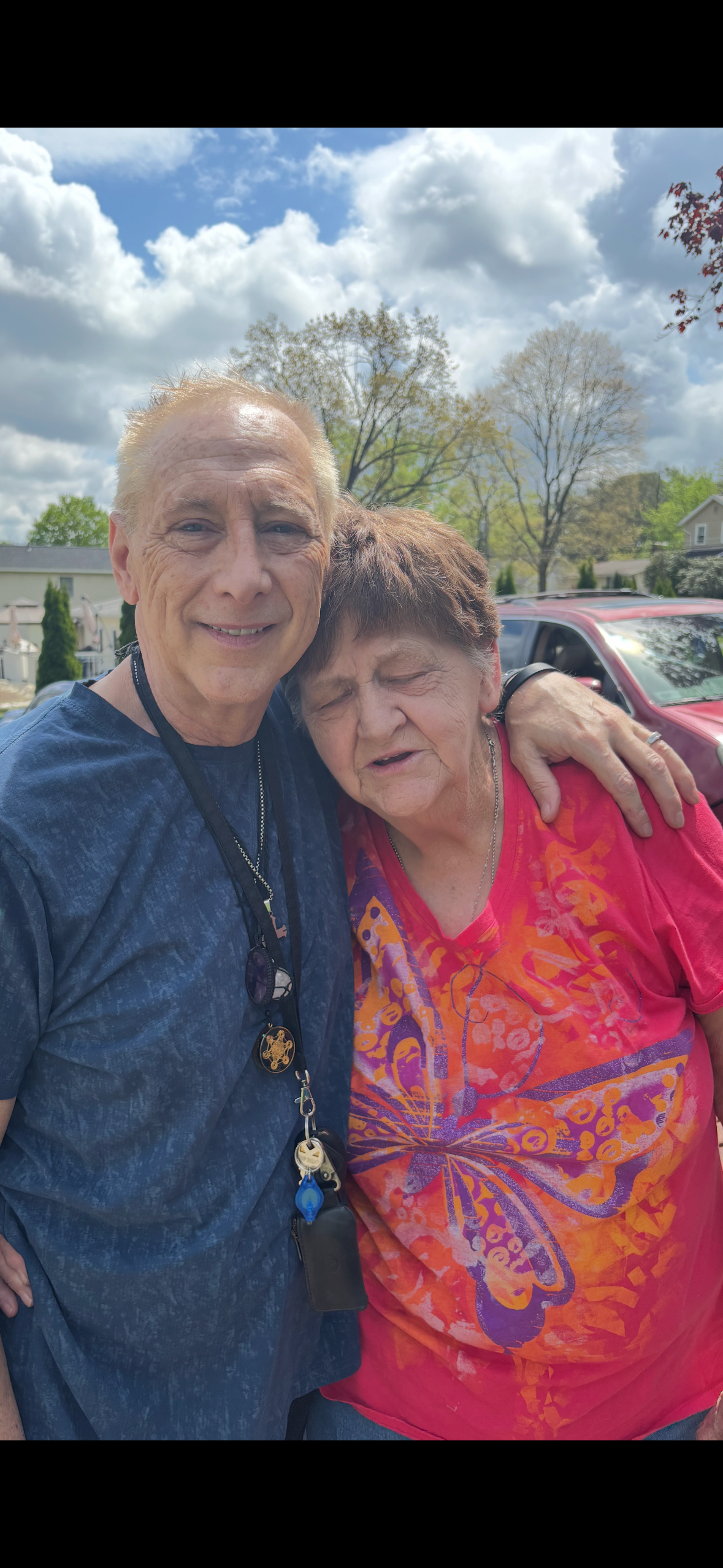 Help 79 year old Aunt Sharon move closer to family campaign photo, 2 of 5