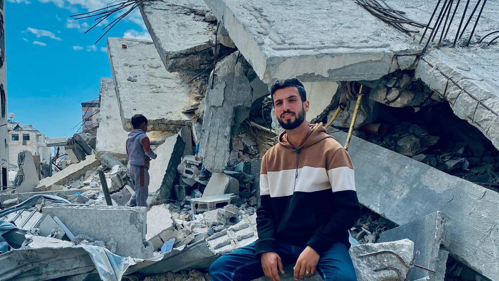 Help Mohammed and his family in Gaza photo