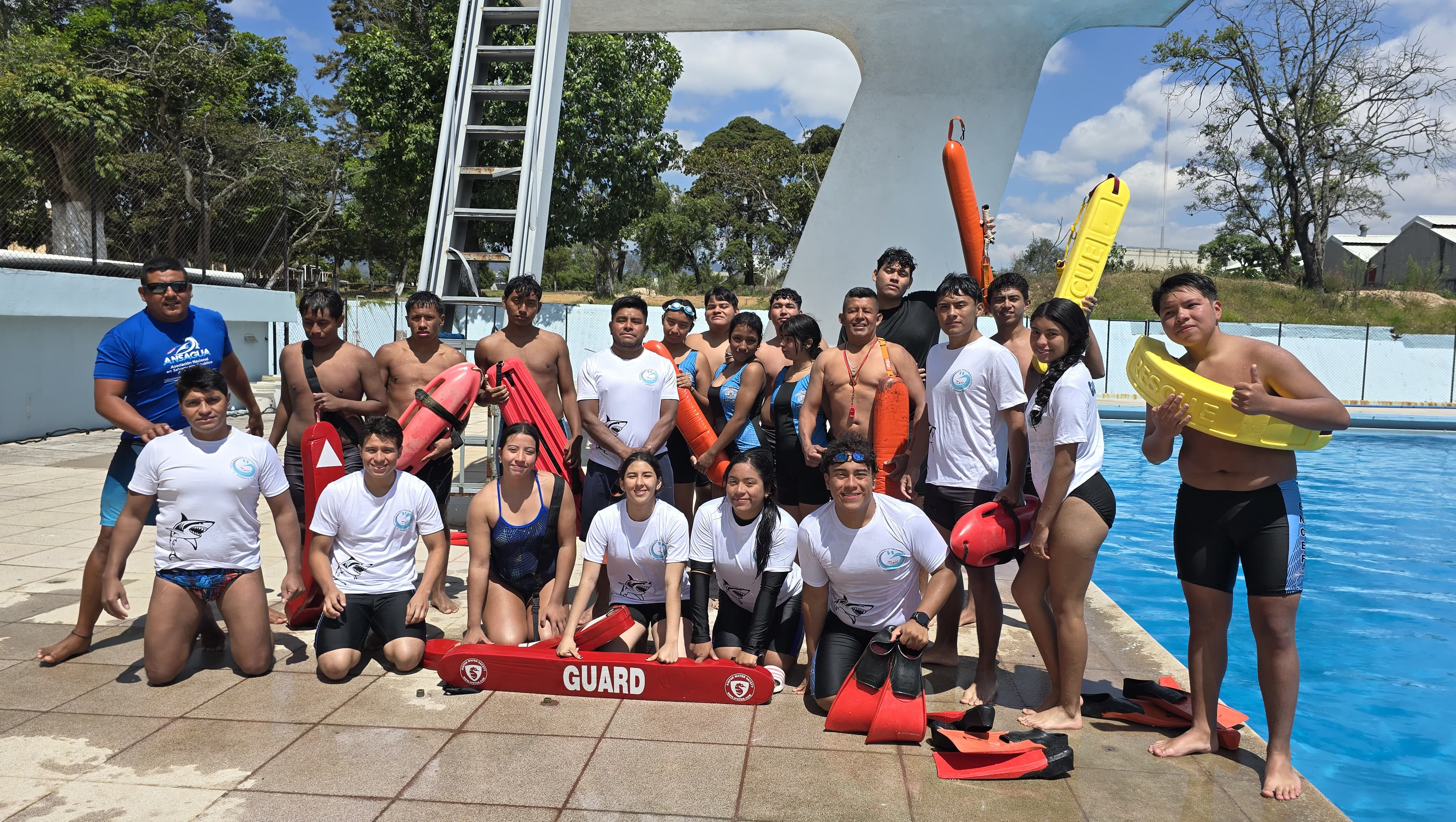 Educación acuática Guardavidas Guatemala photo