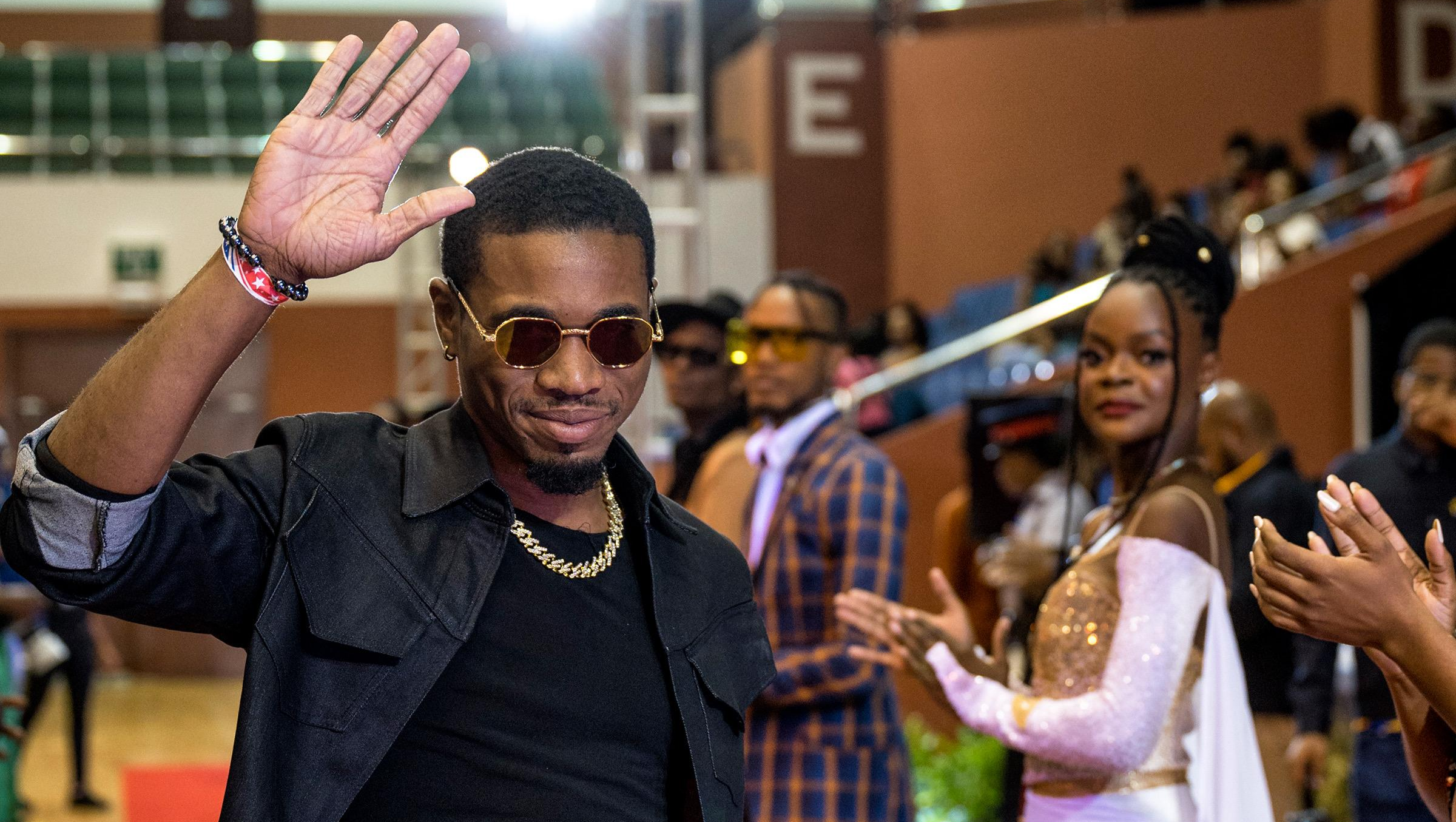 Help MAK GIOUS get to NYFW Runway! photo