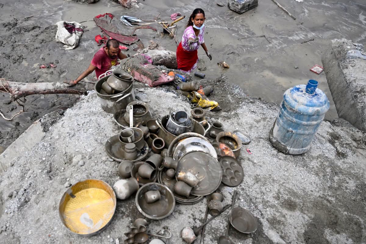 Masayo and dogstar help to rebuild Nepal after the Aug flood campaign photo, 5 of 7