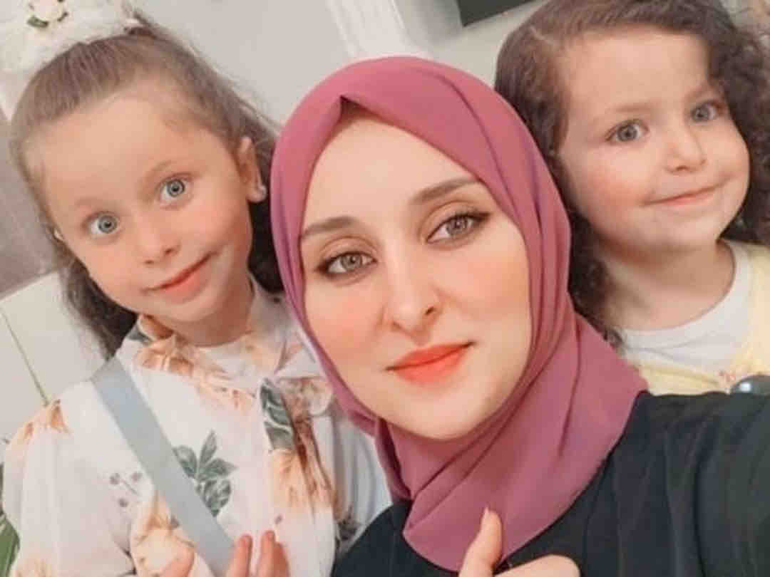 Help Rania's Children: Ahmed, Mira, and Lana campaign photo, 5 of 7