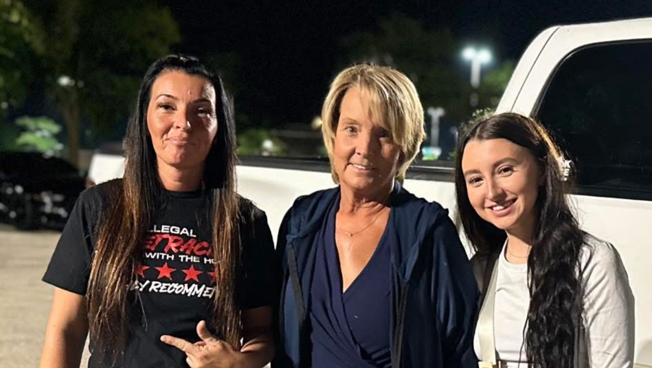 Support Mom's Battle Against Cancer photo