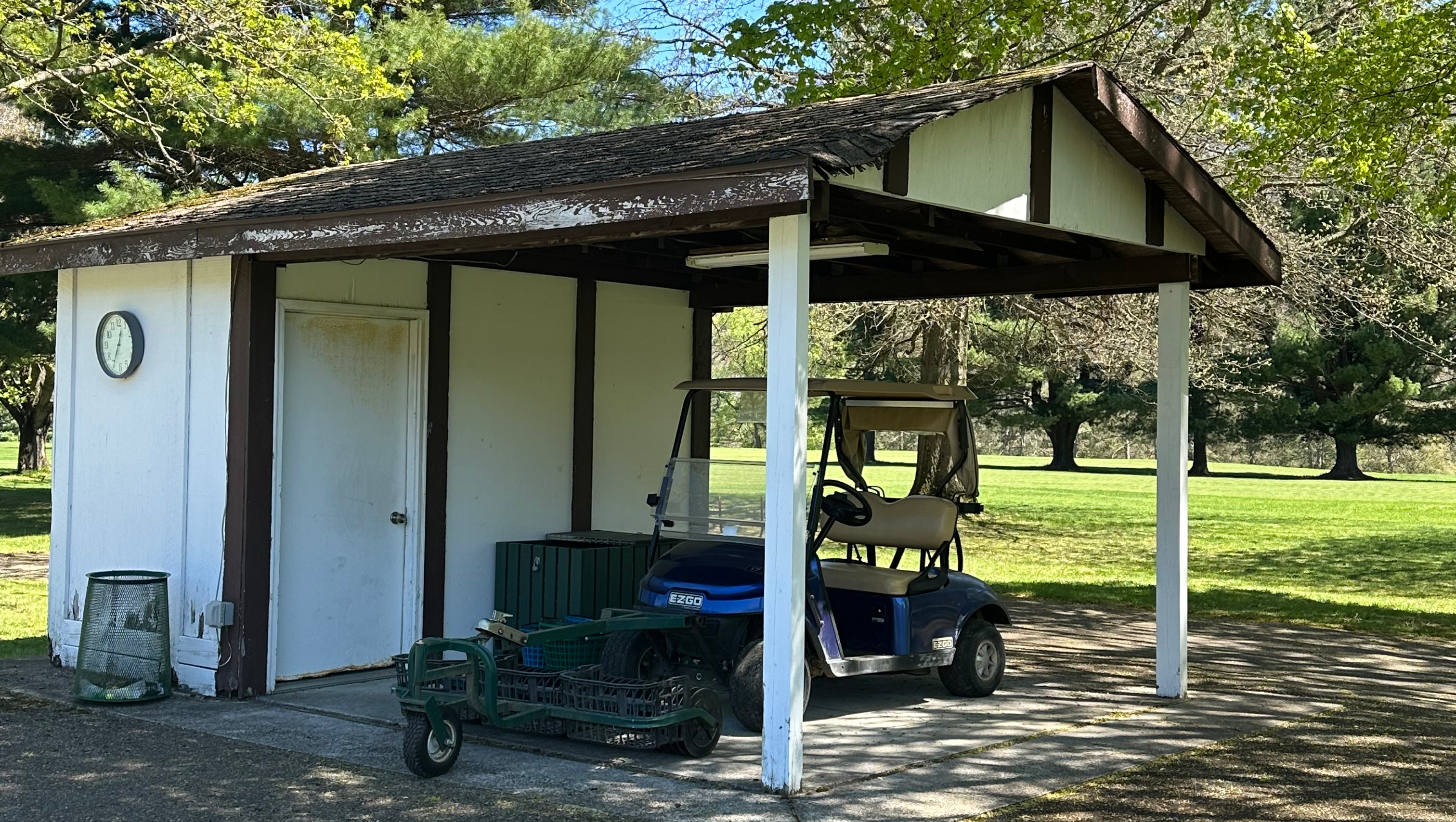 Support the Driving Range Equipment Shelter photo