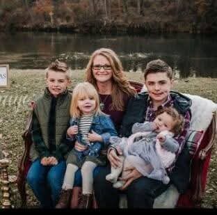 Help Us Fight Against Stage 4 Cancer—Support for Sami's Mom! campaign photo, 5 of 8