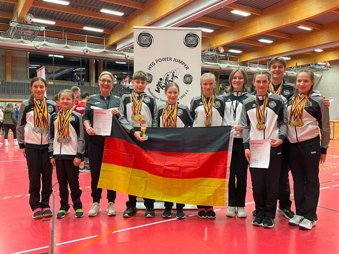 Kampagnen-Foto für WM 25 in Japan  - Helft den HTG Power Jumper bei ihrem Traum, 6 von 6