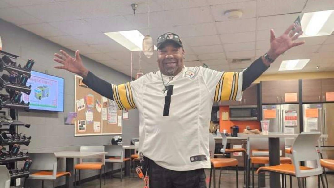 Help Robert Get Home for Cancer Treatment photo