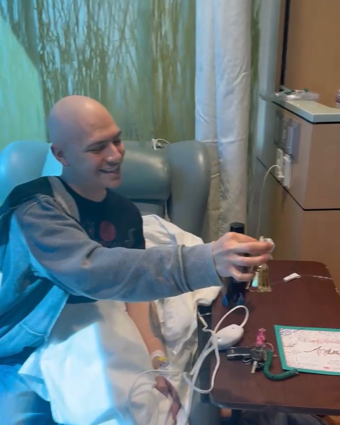 Help Andres and Louise with Urgent Medical Travel campaign photo, 6 of 7