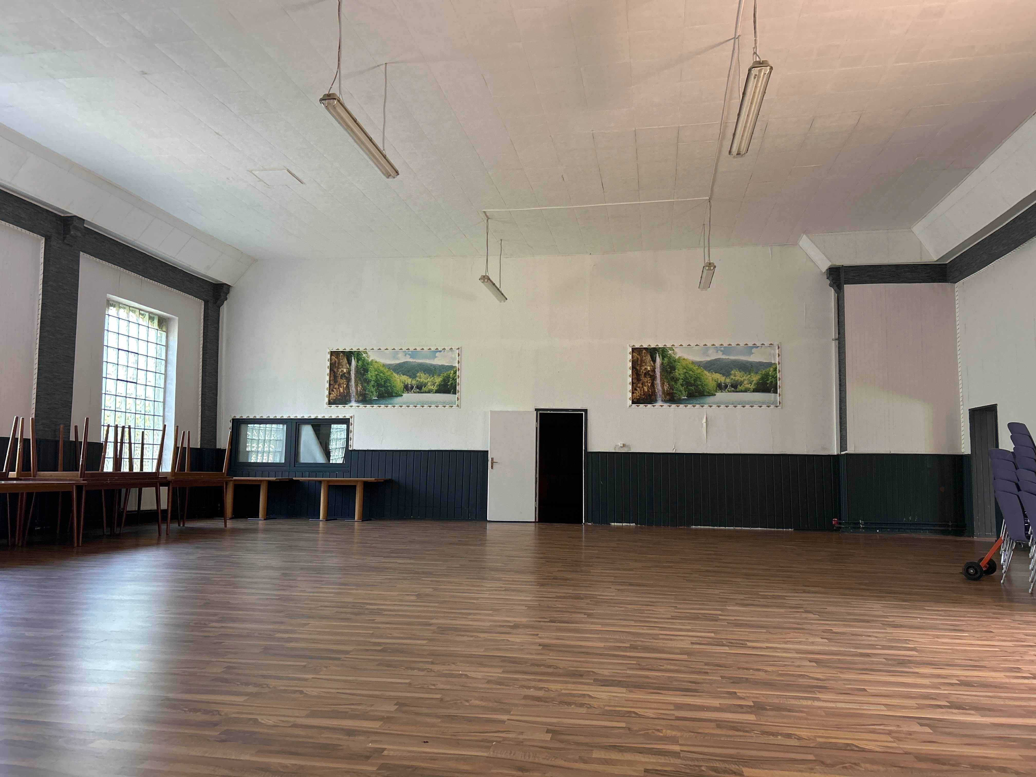 Wir bauen ein Theater campaign photo, 7 of 8