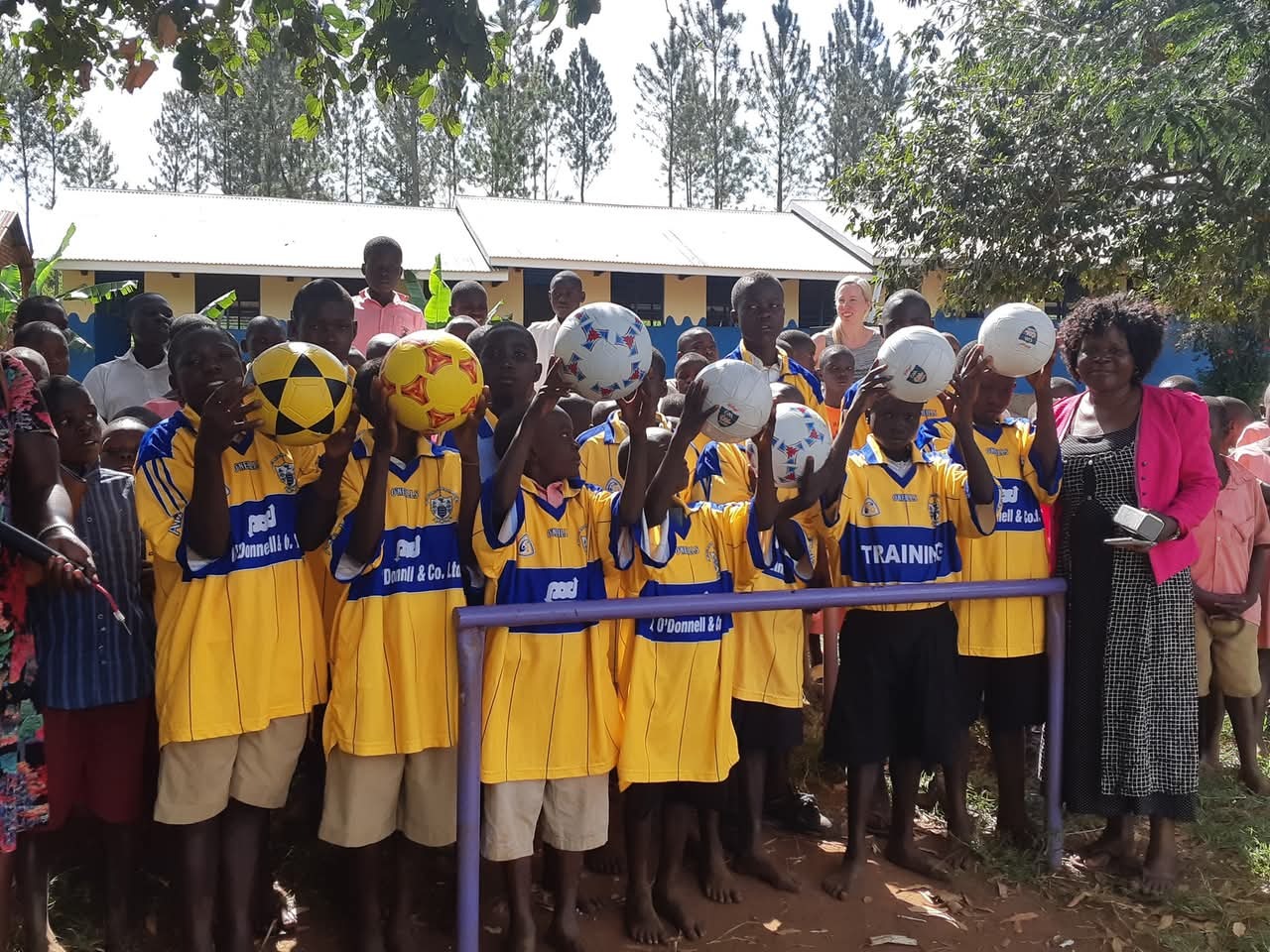 Jinja Hospice & Walukuba West Primary School, Uganda campaign photo, 6 of 7