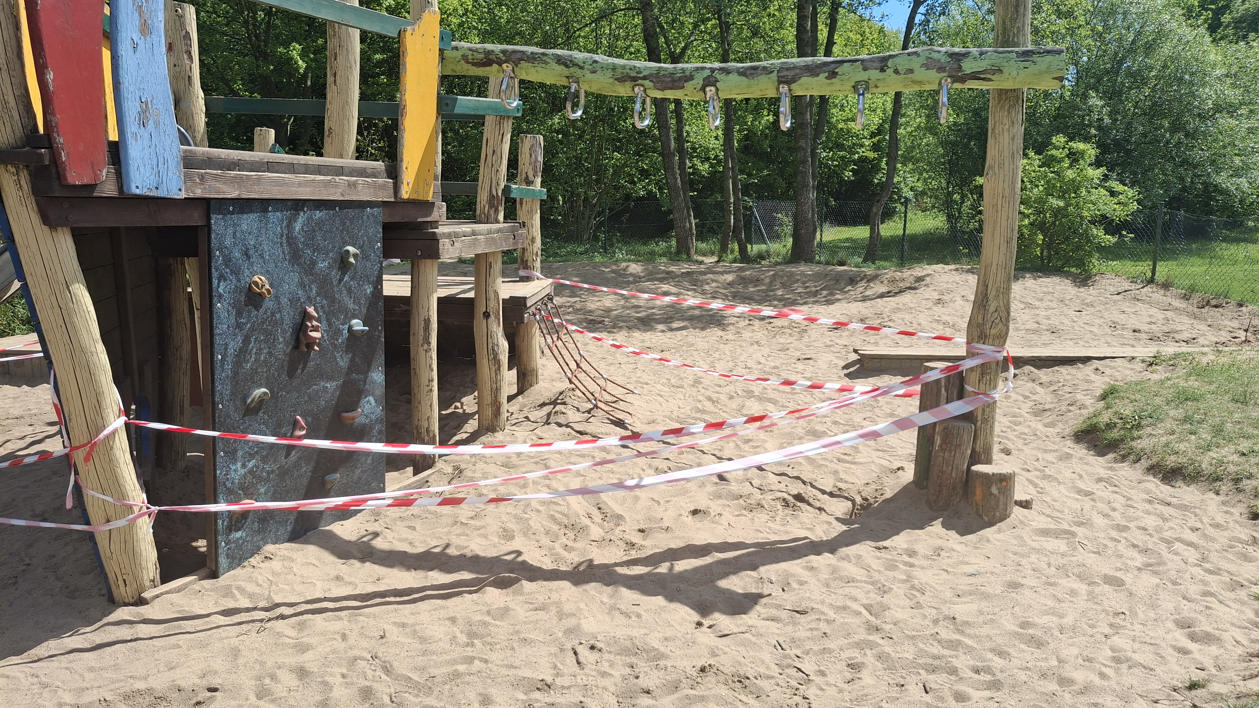 Ritterburg oder Piratenschiff für den Kindergarten Bunsoh campaign photo, 5 of 7