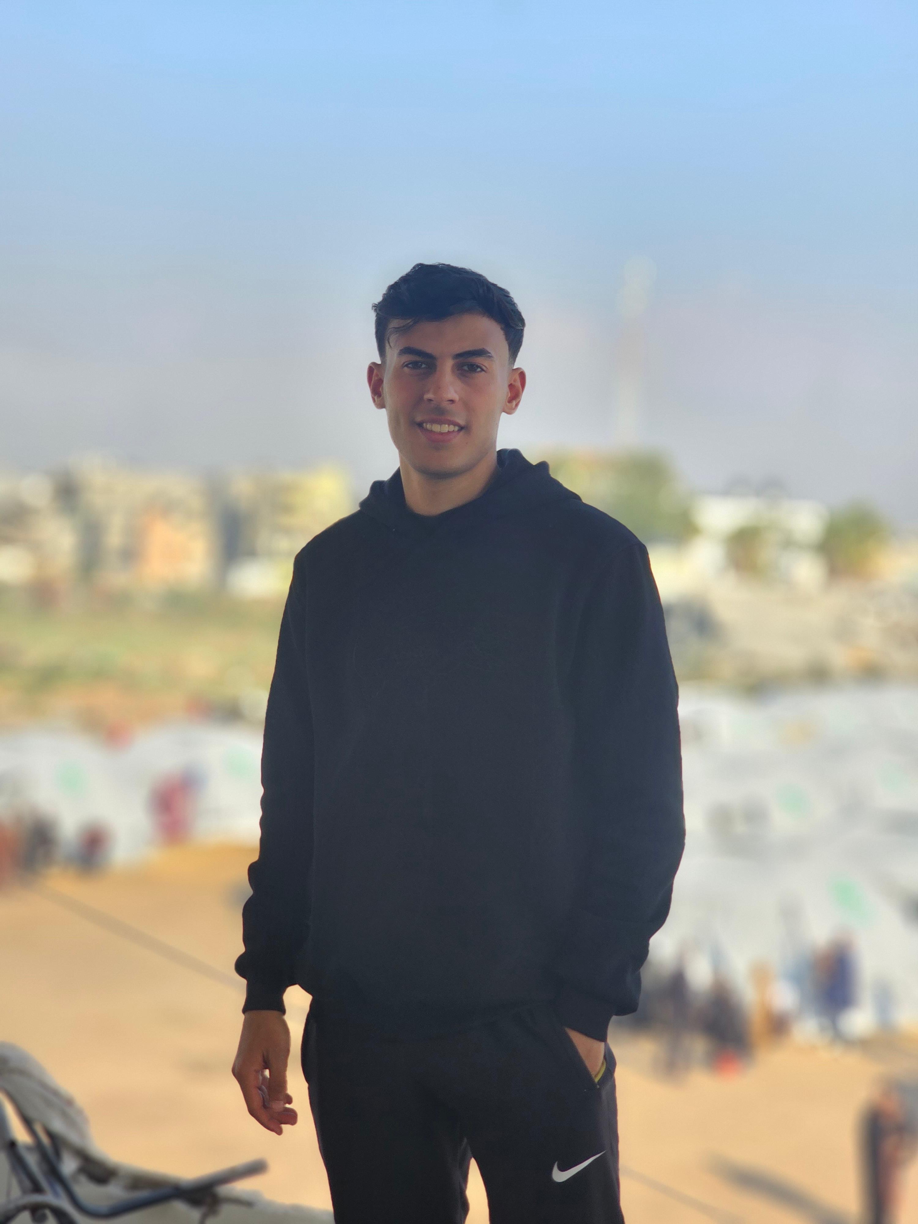 Help Ahmed and His Family Survive War, Hunger, and Illness i campaign photo, 2 of 8
