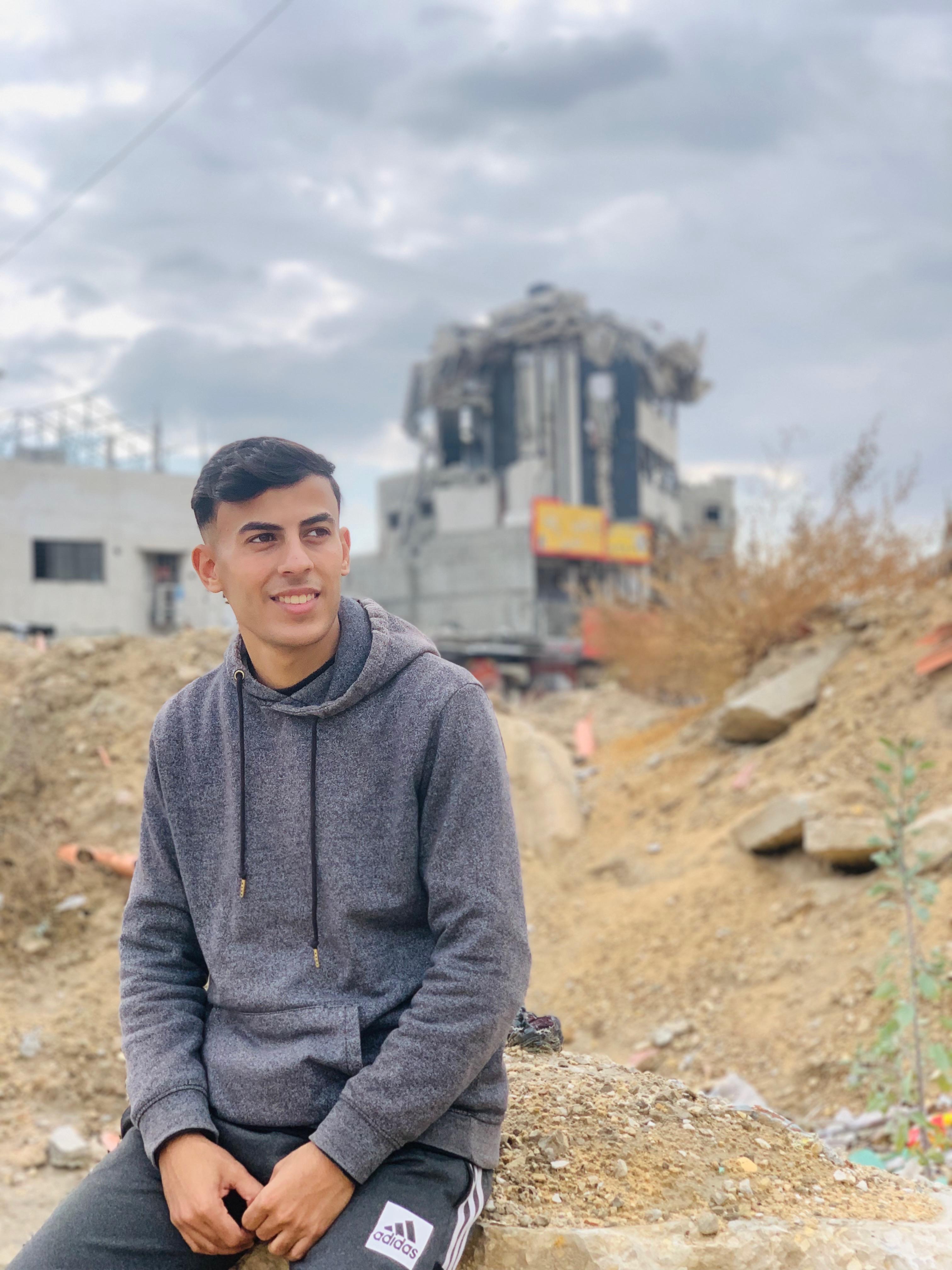 Help Ahmed and His Family Survive War, Hunger, and Illness i campaign photo, 6 of 8