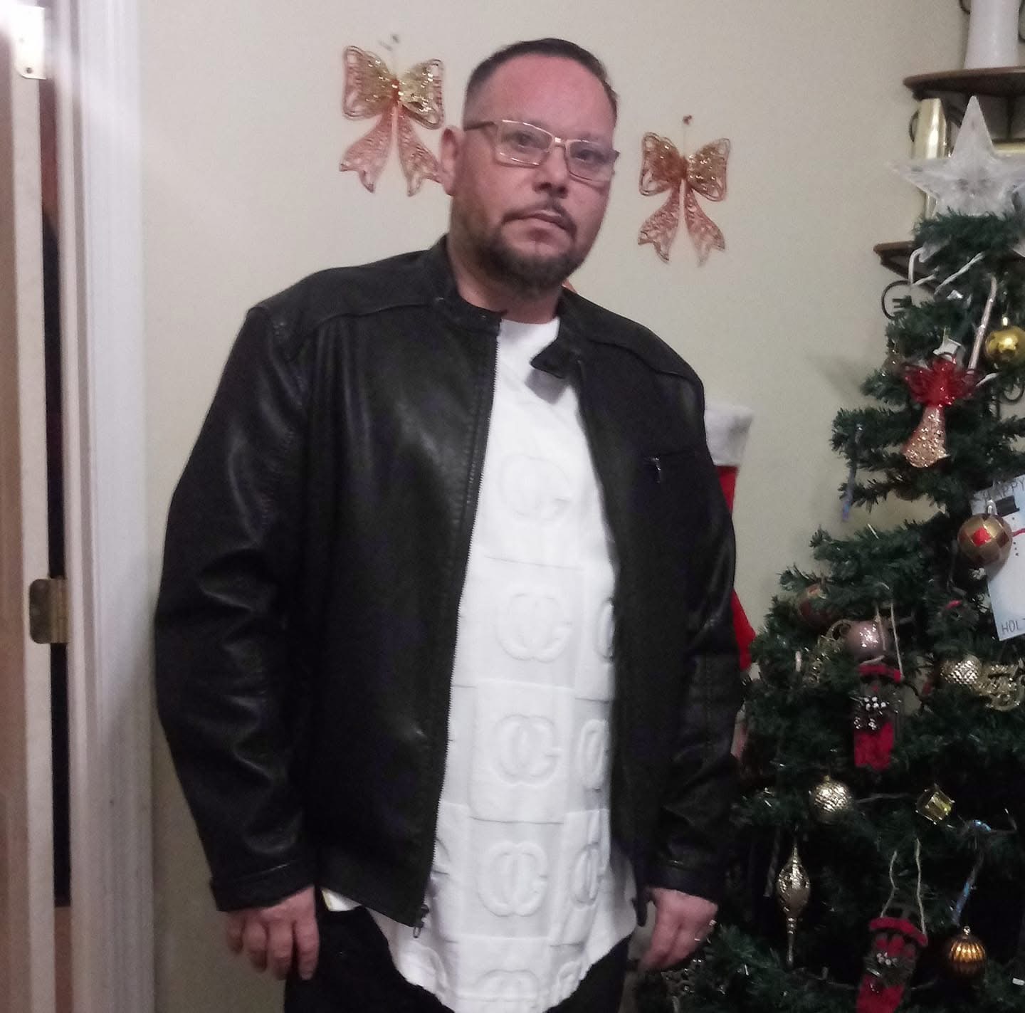 Support for Cesar Sanchez's Memorial Expenses campaign photo, 5 of 7