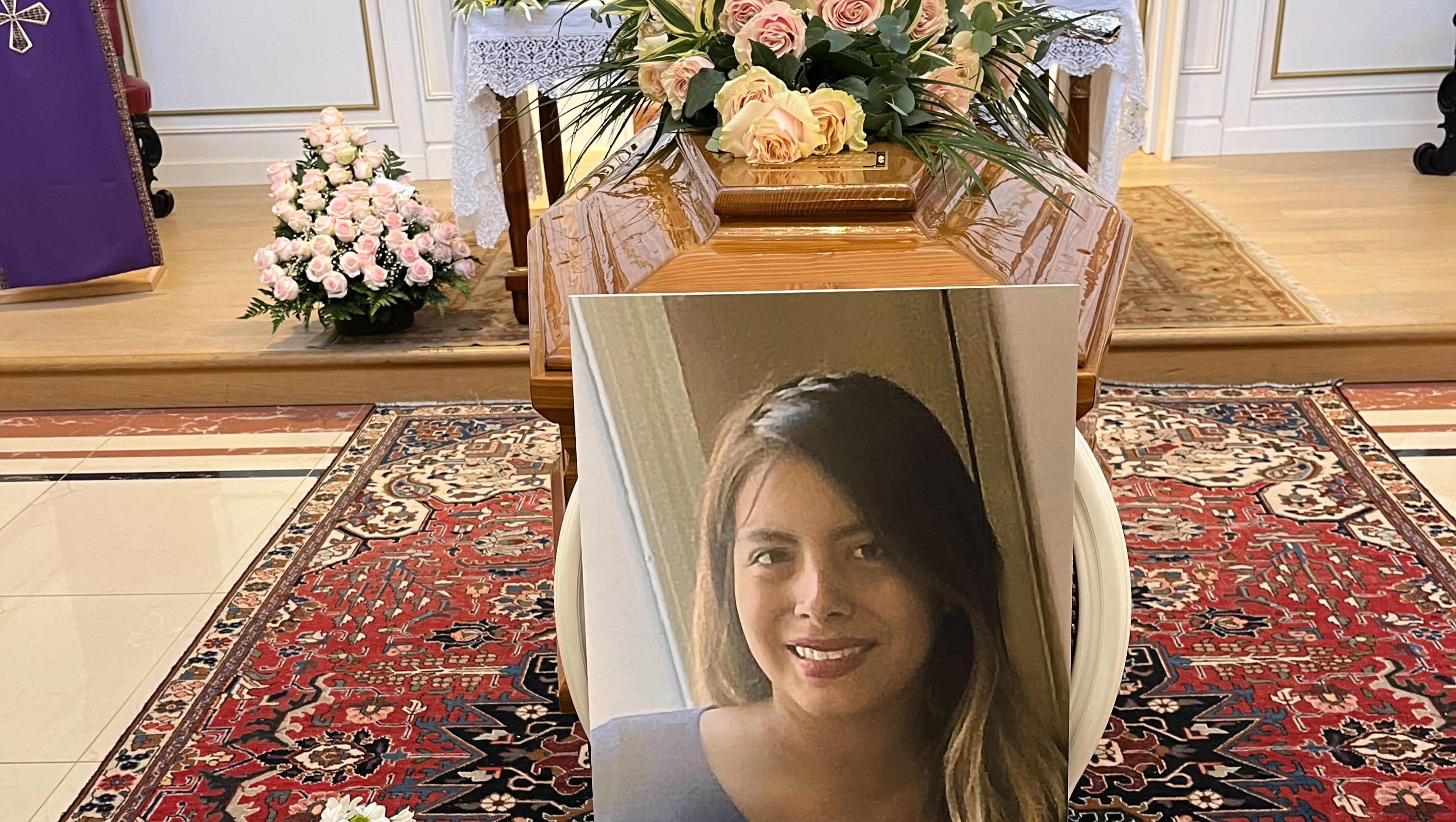 Help 2 Young Kids - Single Mother Yhamir (33) passed away photo