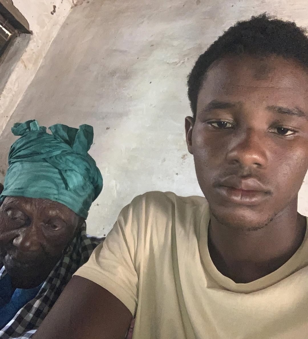 Help Foday and his sick family campaign photo, 2 of 6