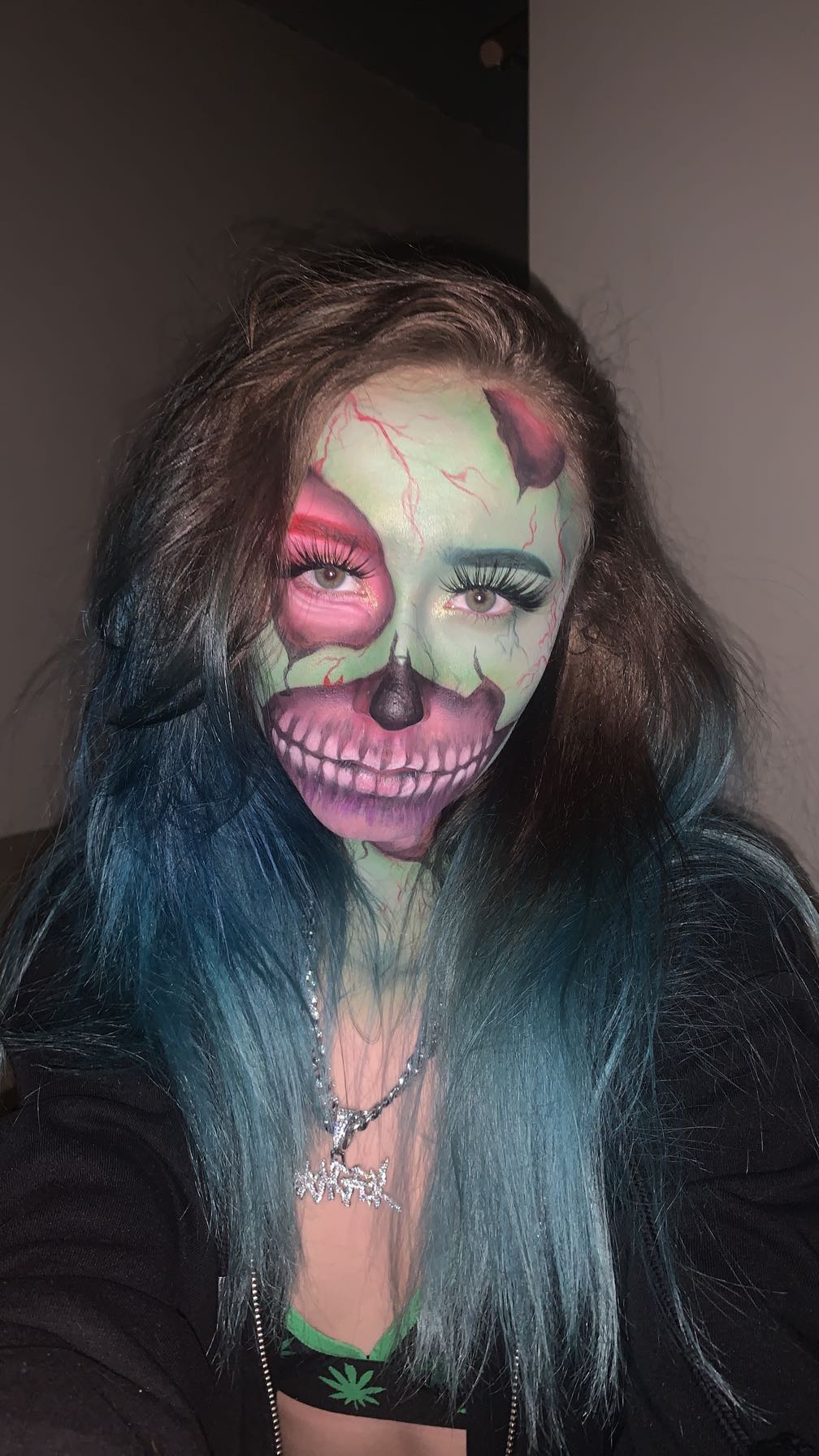 Support Shania Mayer's Cinema Makeup Dream campaign photo, 7 of 8