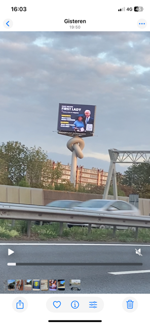 Stem op mensen achter Geert want die zitten aan de knoppen campaign photo, 6 of 7