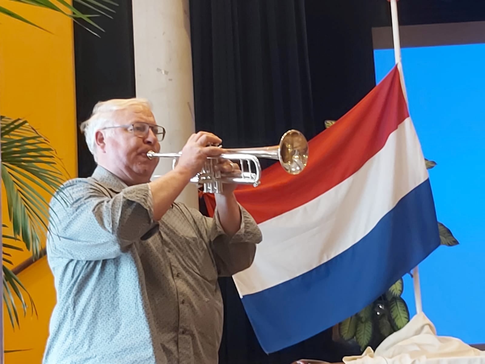 Stem op mensen achter Geert want die zitten aan de knoppen campaign photo, 5 of 7