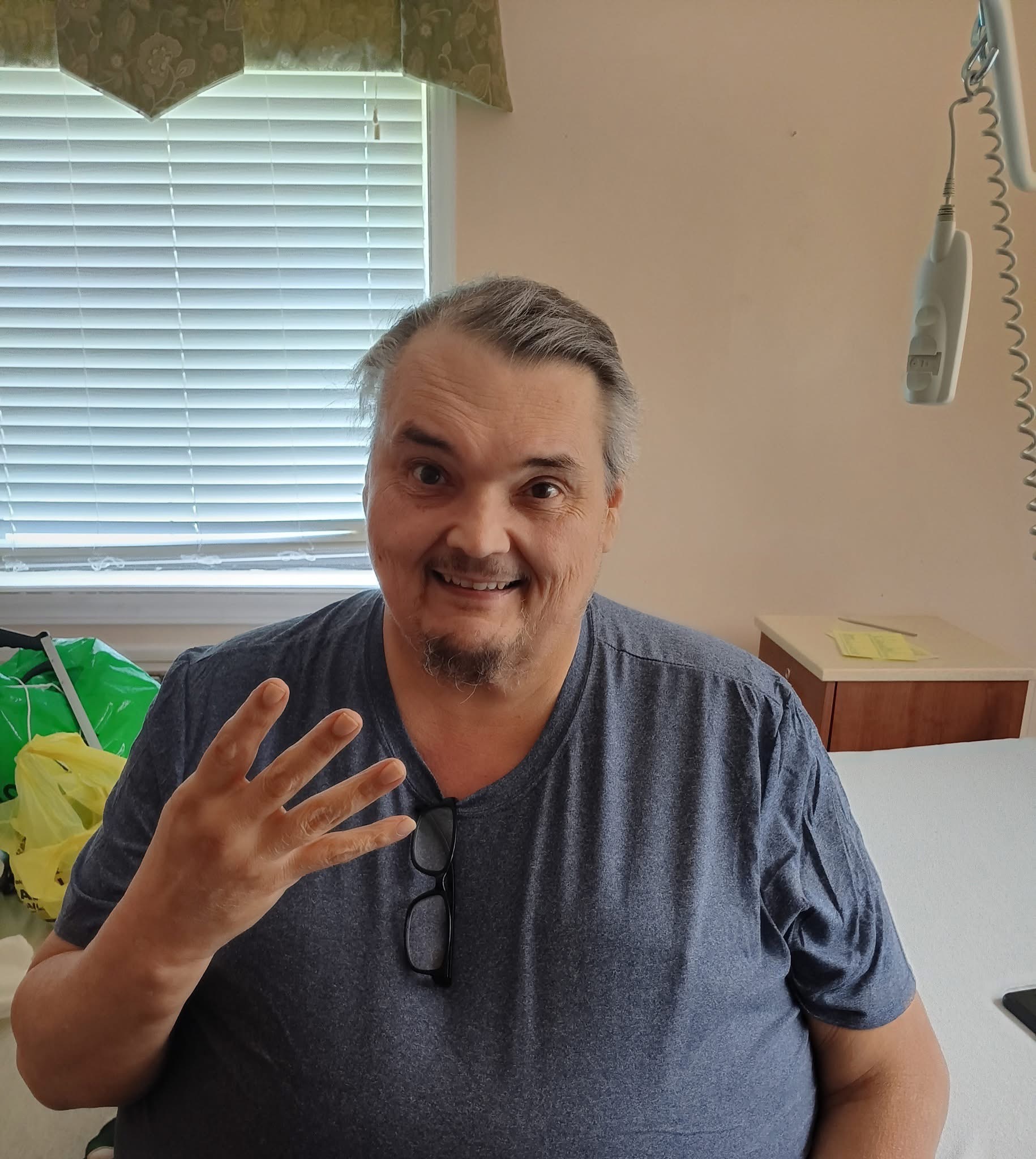 Help Dwight's Recovery from a Shattered Femur campaign photo, 2 of 4