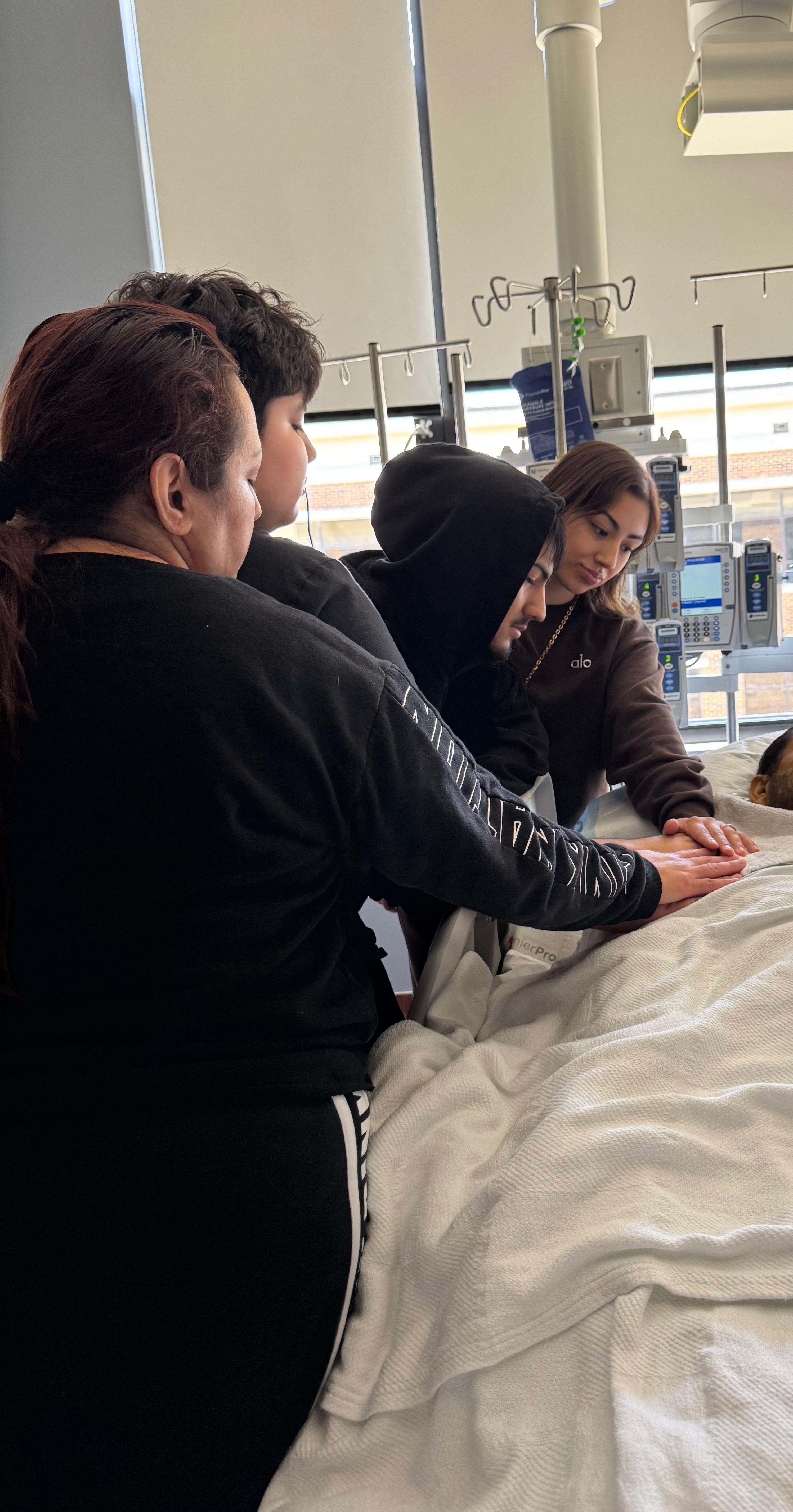 Support Roberto’s Family: Funeral and Family Expenses campaign photo, 5 of 8