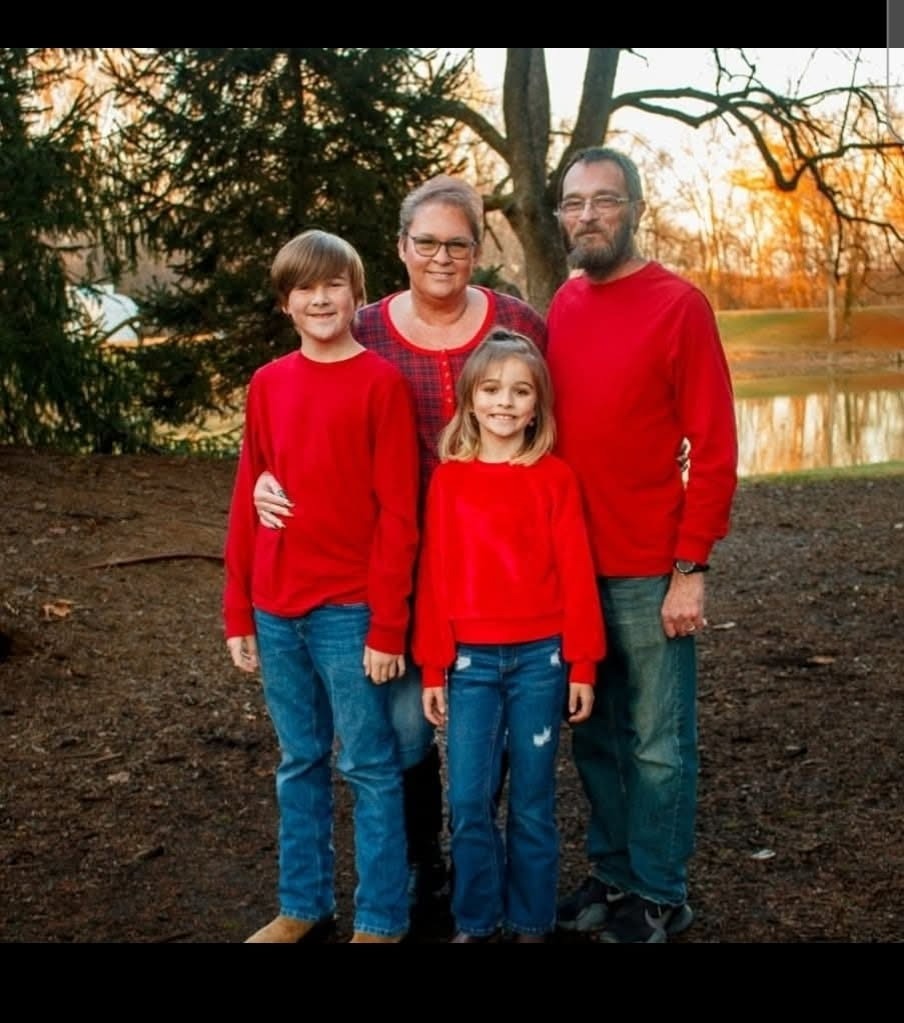 Lift Up Shannon's Family in Their Time of Need campaign photo, 7 of 8