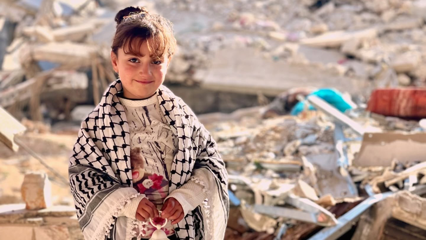 Support Ronza’s Family photo