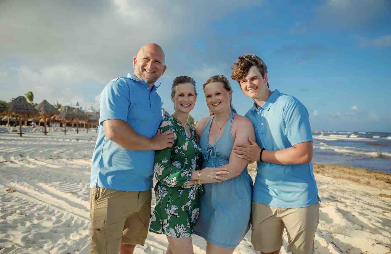 Support Toni Holtz's Battle Against Cancer campaign photo, 7 of 9