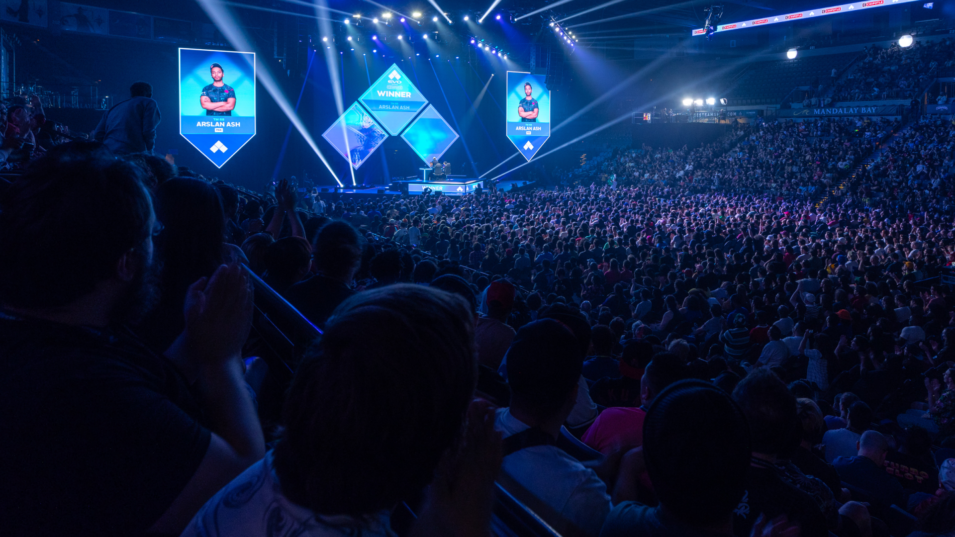 Kampagnen-Foto für Help me Become The first to represent my Country at EVO, 2 von 4