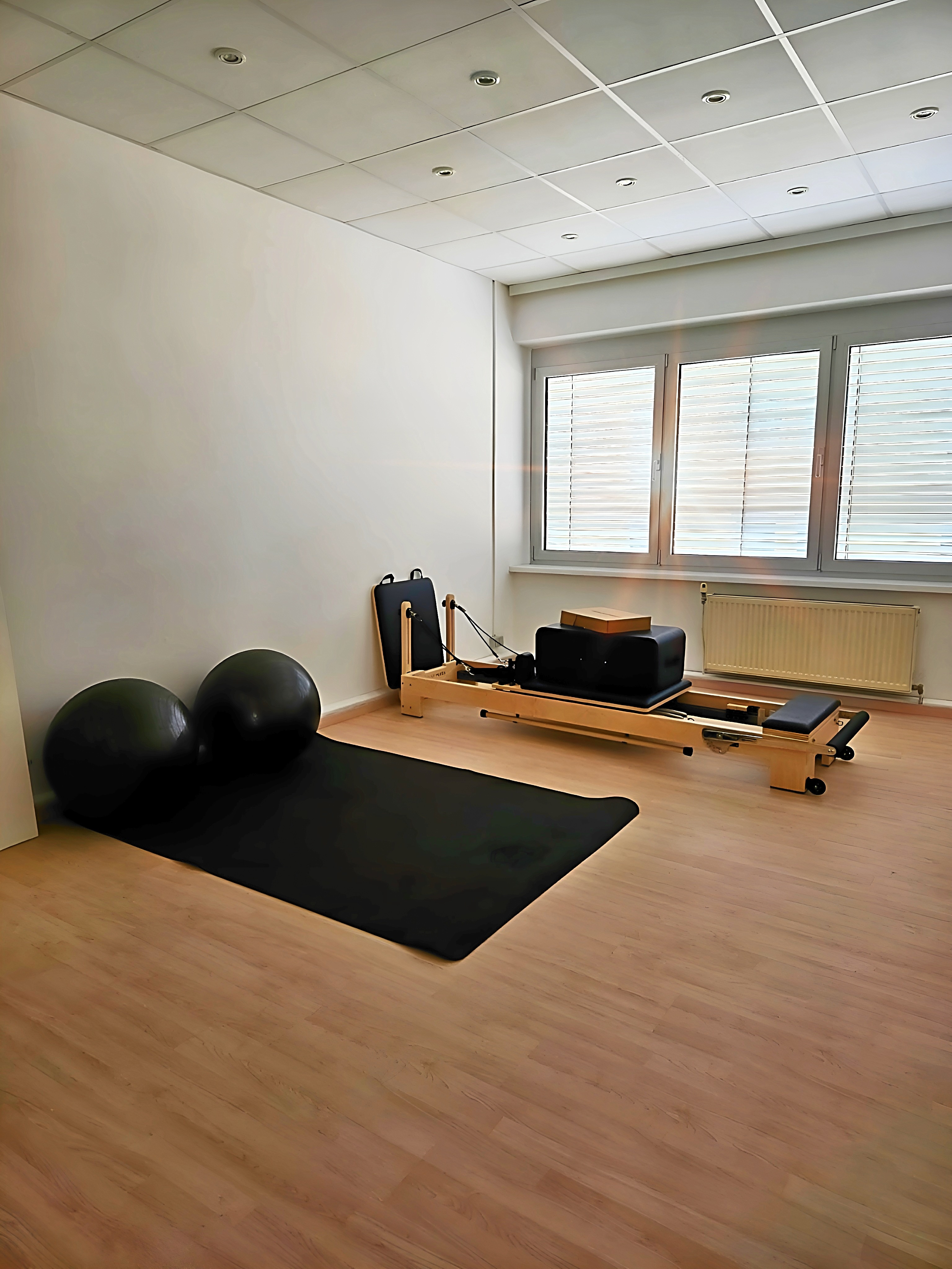 Innenausstattung Entspannungs-Pilates Raum campaign photo, 2 of 5