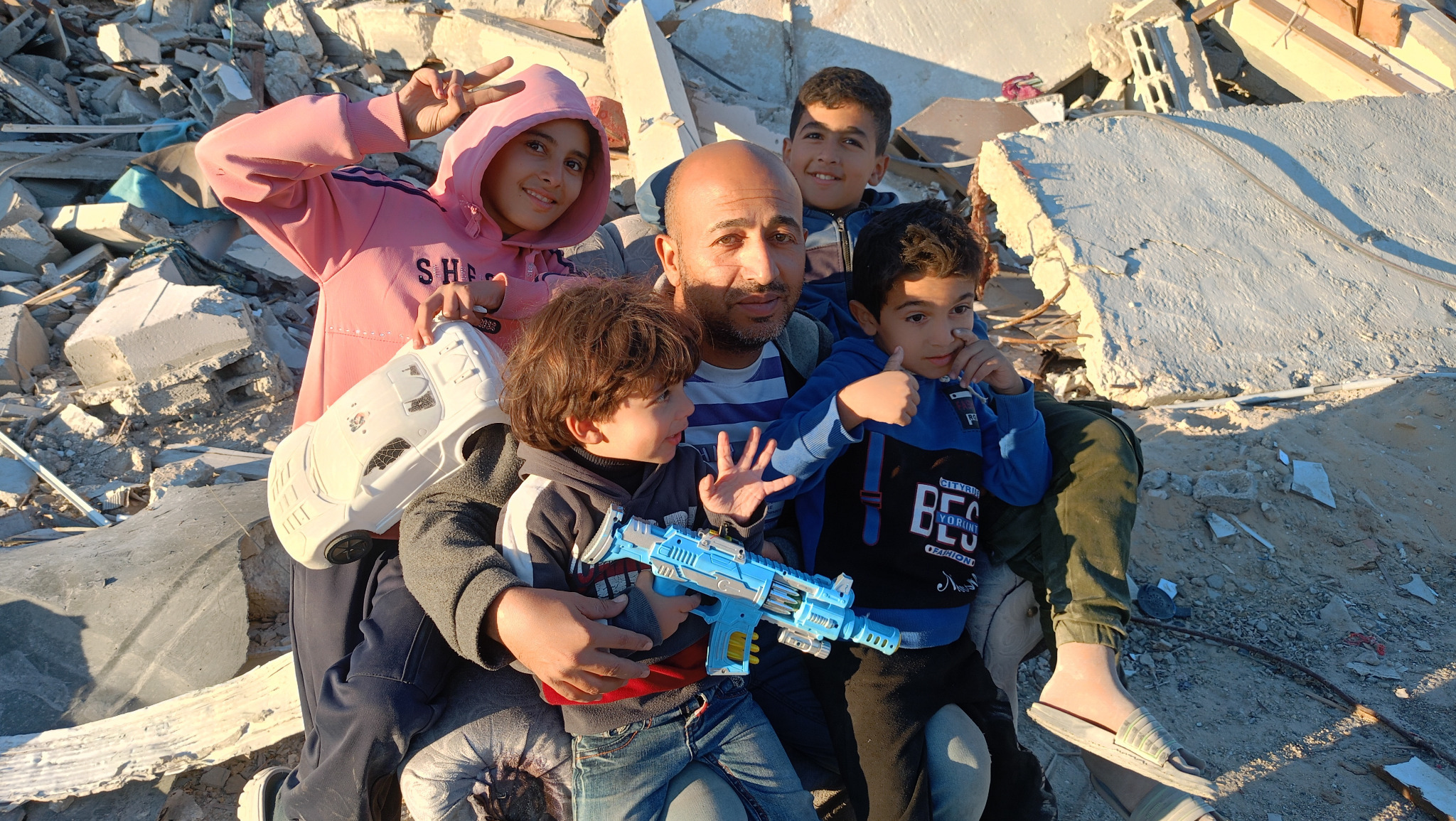 Help a Father Save His Children and Escape Gaza campaign photo, 2 of 4