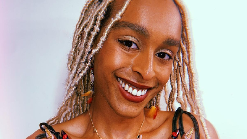 Help Reina Build a Future in Film photo