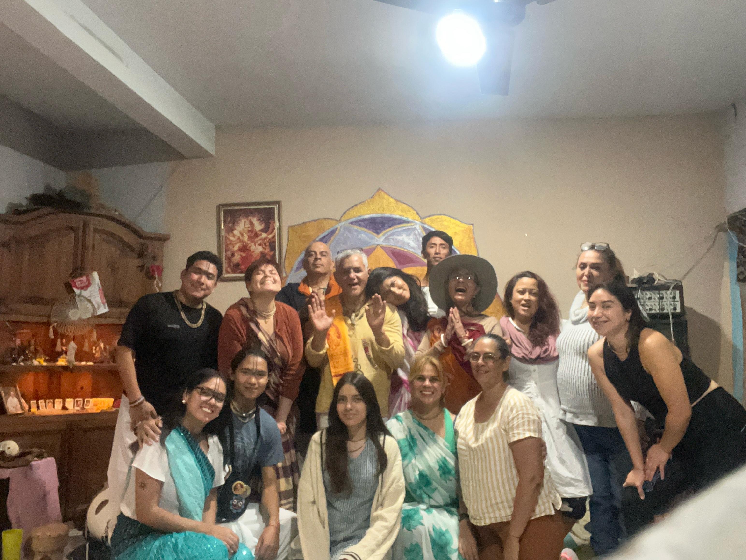 Un templo para Mahāprabhu: Levantando un altar de amor campaign photo, 5 of 8