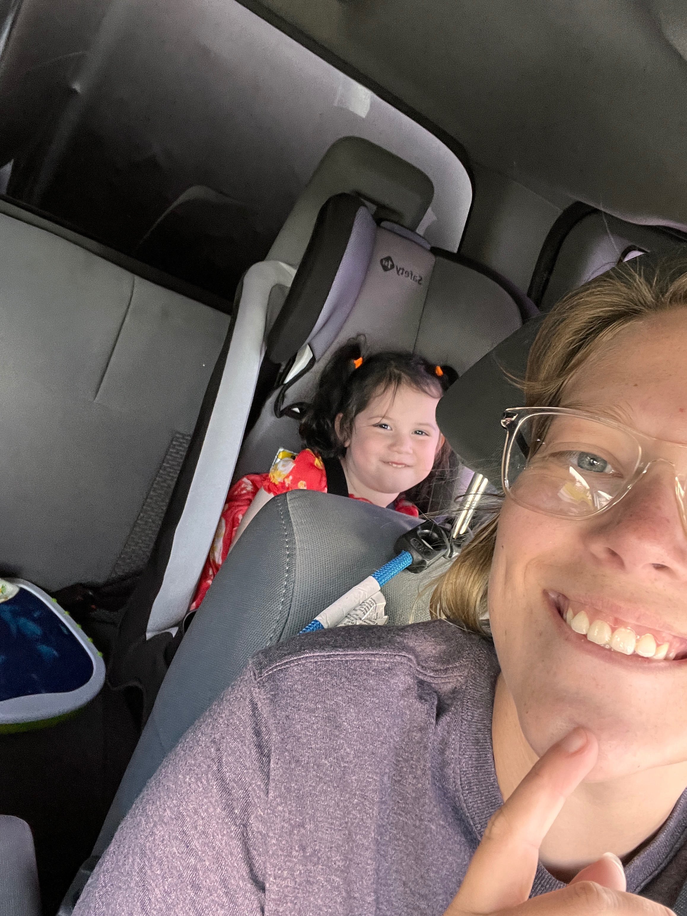 Help Stephanie Overcome Cancer and Reunite with Family campaign photo, 2 of 6