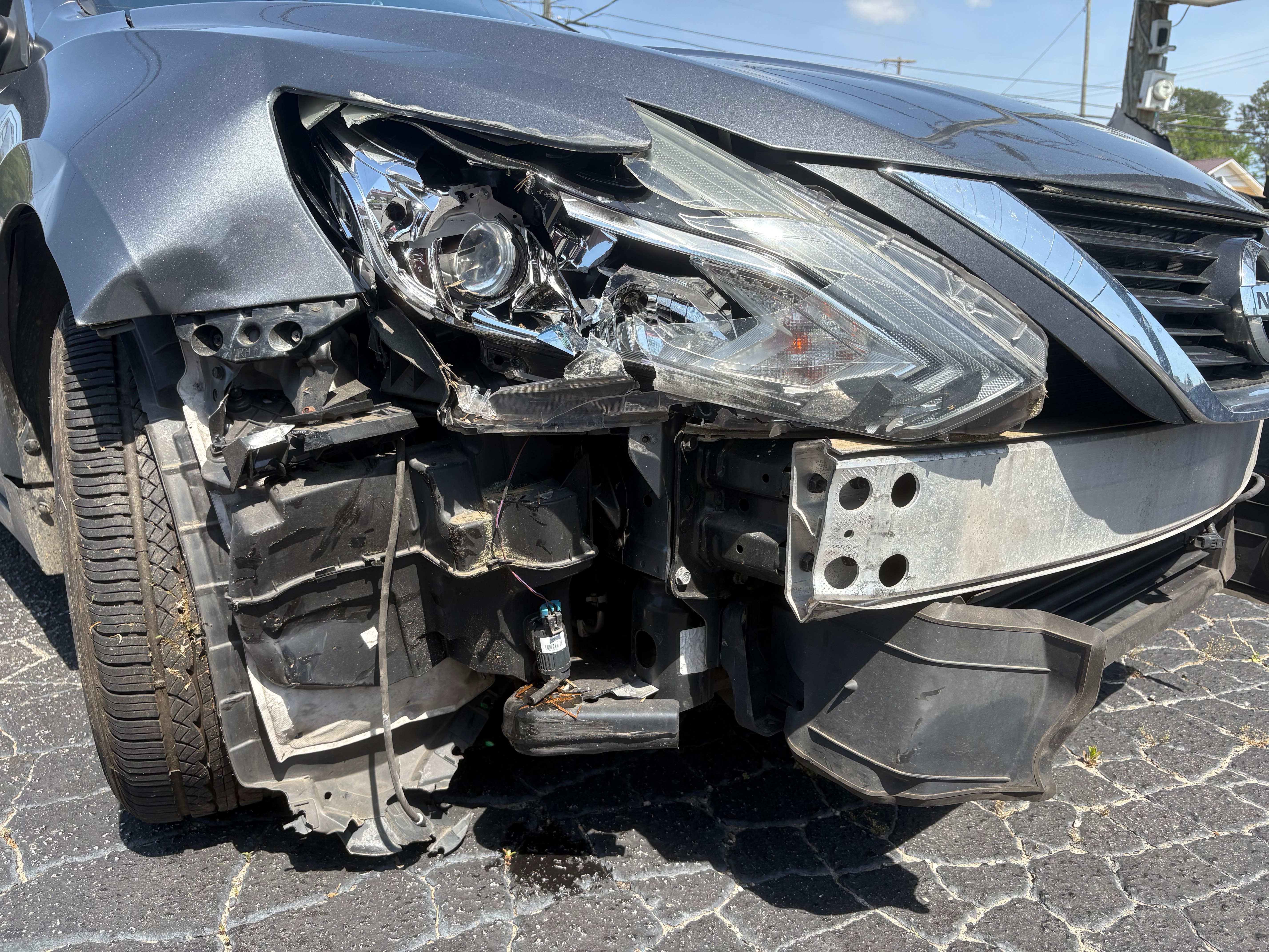 Ares & Partner Face Injury and Loss campaign photo, 6 of 8