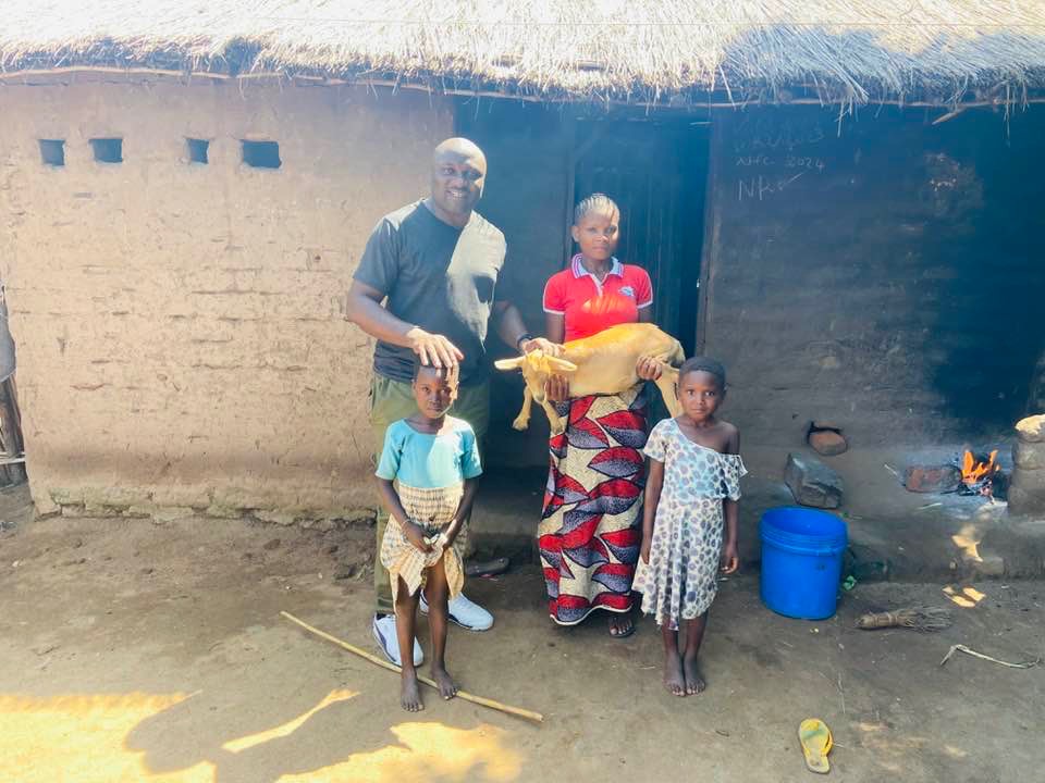 Goats for Widows: Alleviating Hunger & Inequality in Malawi campaign photo, 7 of 8
