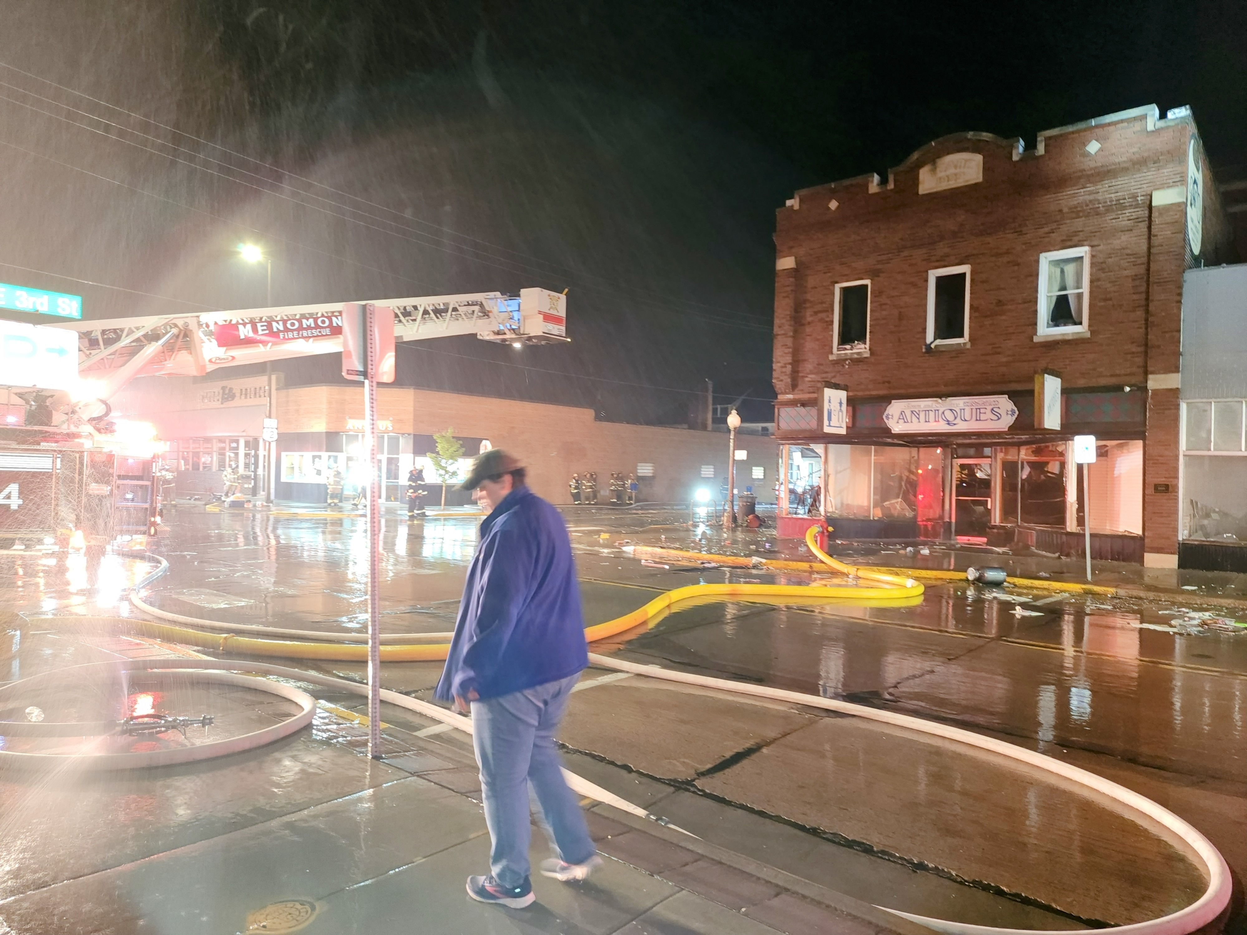 Support Wendy & Troy After Total Loss due to Fire campaign photo, 2 of 8