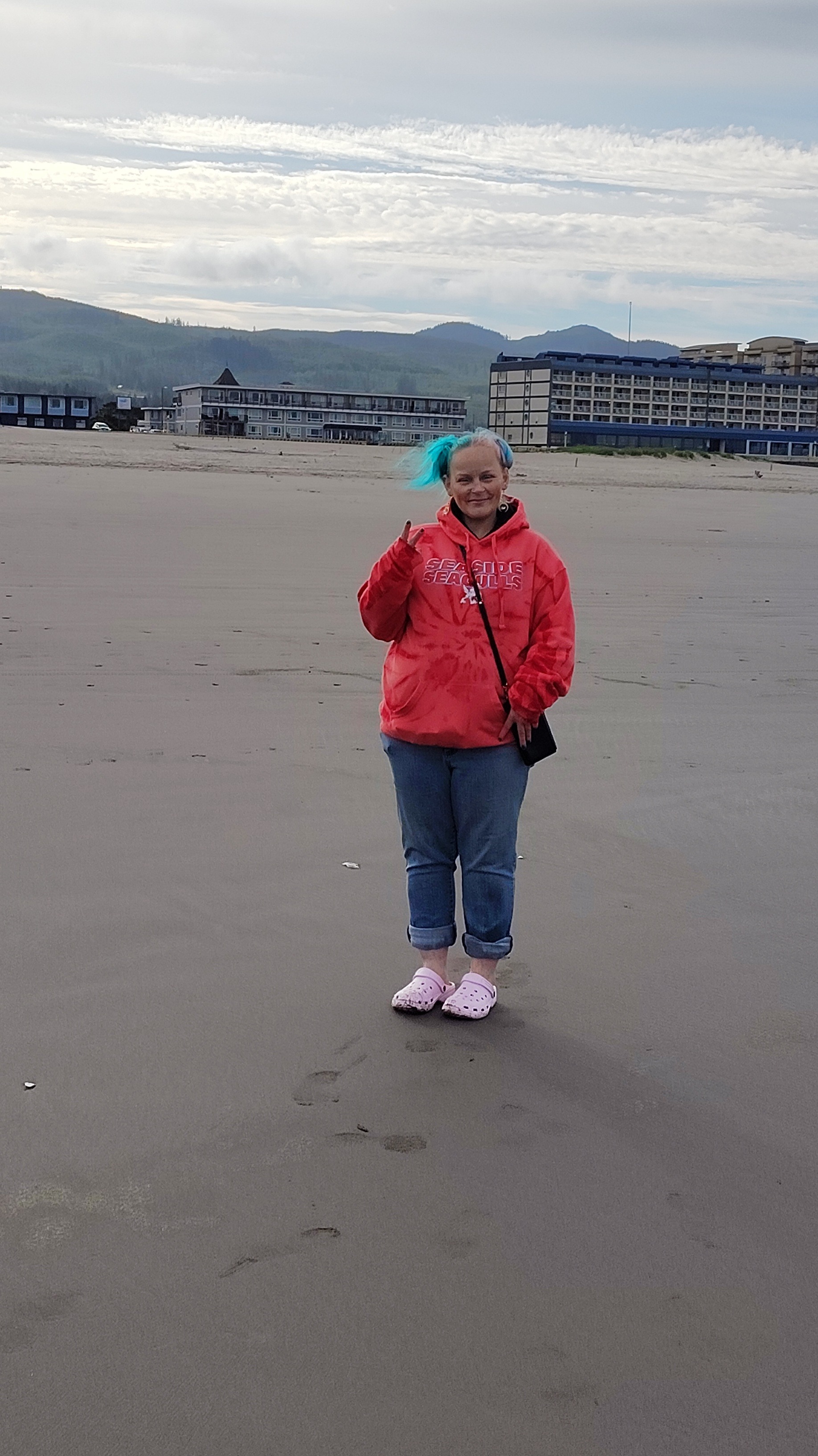 Help Mom Fight very aggressive stage 4 small bowl cancer campaign photo, 4 of 5