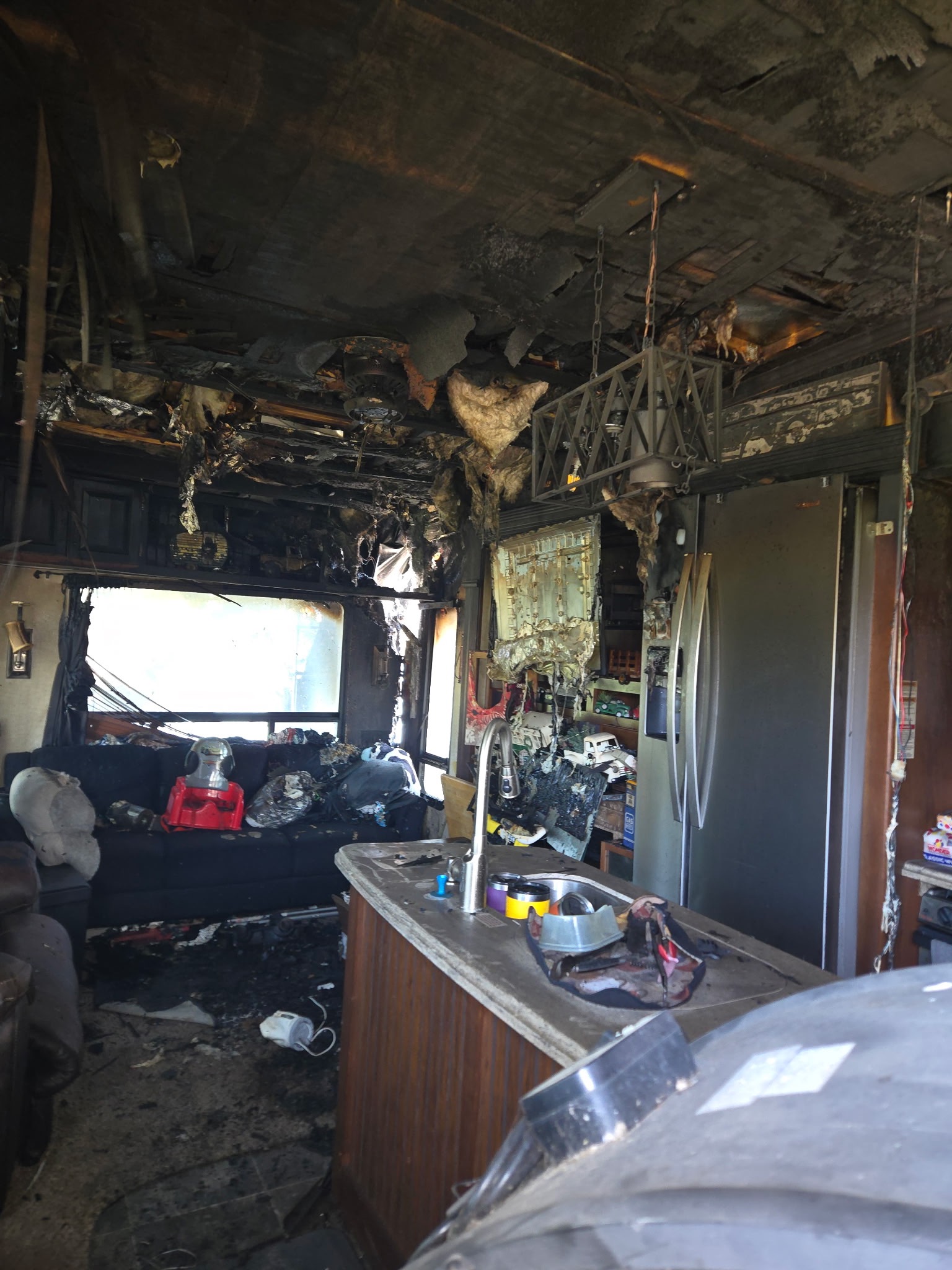 Lisa and Steve Lost Everything in Fire campaign photo, 4 of 7