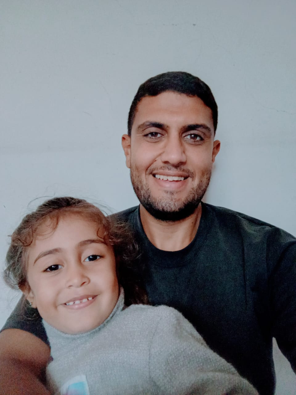 Help Youssef, his wife and their children survive in Gaza campaign photo, 2 of 8