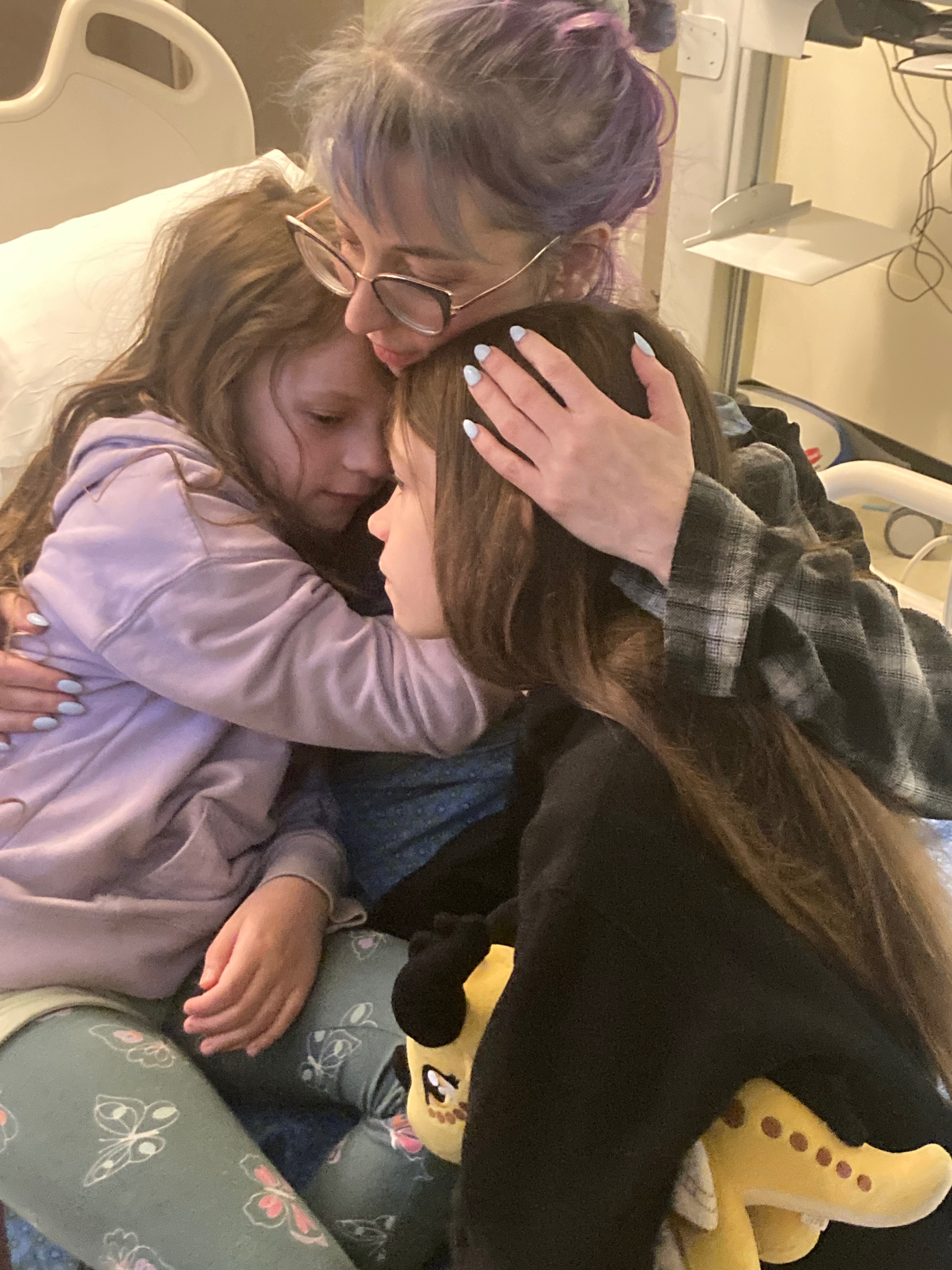 Help Kelly in her Battle Against Stage III Lung Cancer campaign photo, 2 of 4